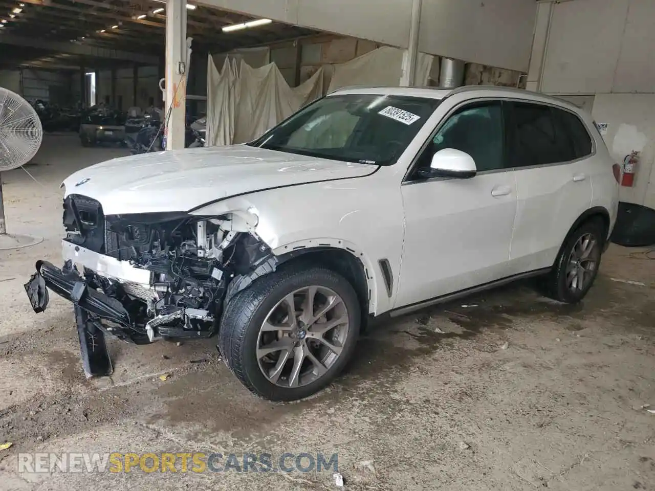 1 Photograph of a damaged car 5UXCR4C02P9R40049 BMW X5 2023