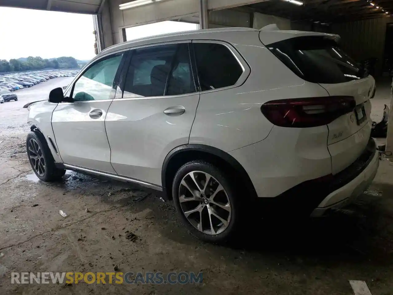2 Photograph of a damaged car 5UXCR4C02P9R40049 BMW X5 2023