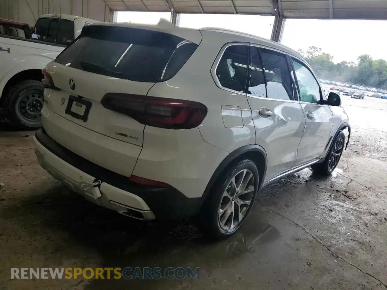 3 Photograph of a damaged car 5UXCR4C02P9R40049 BMW X5 2023