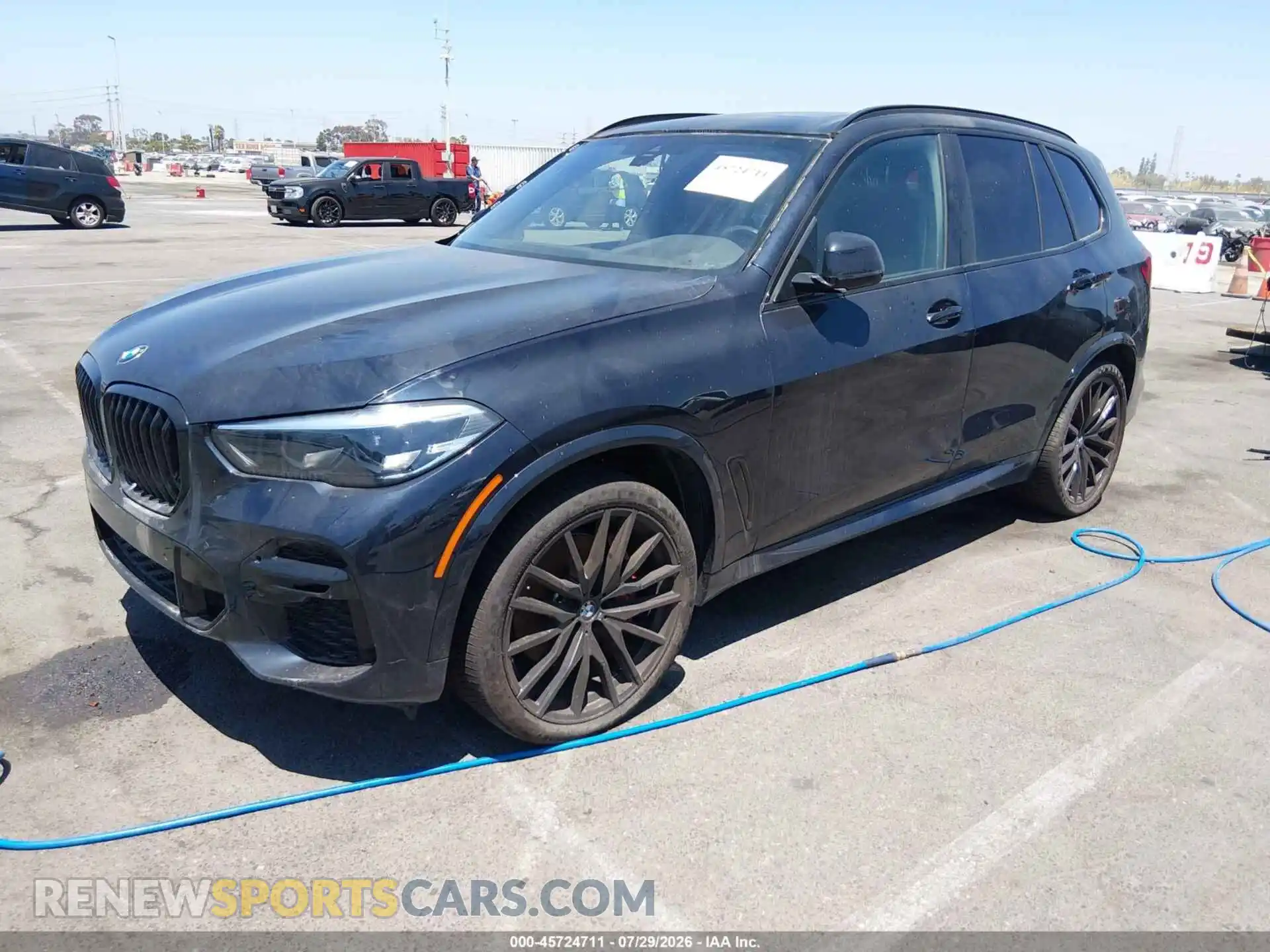 2 fotografías del automóvil dañado 5UXCR4C02P9R77716 BMW X5 2023