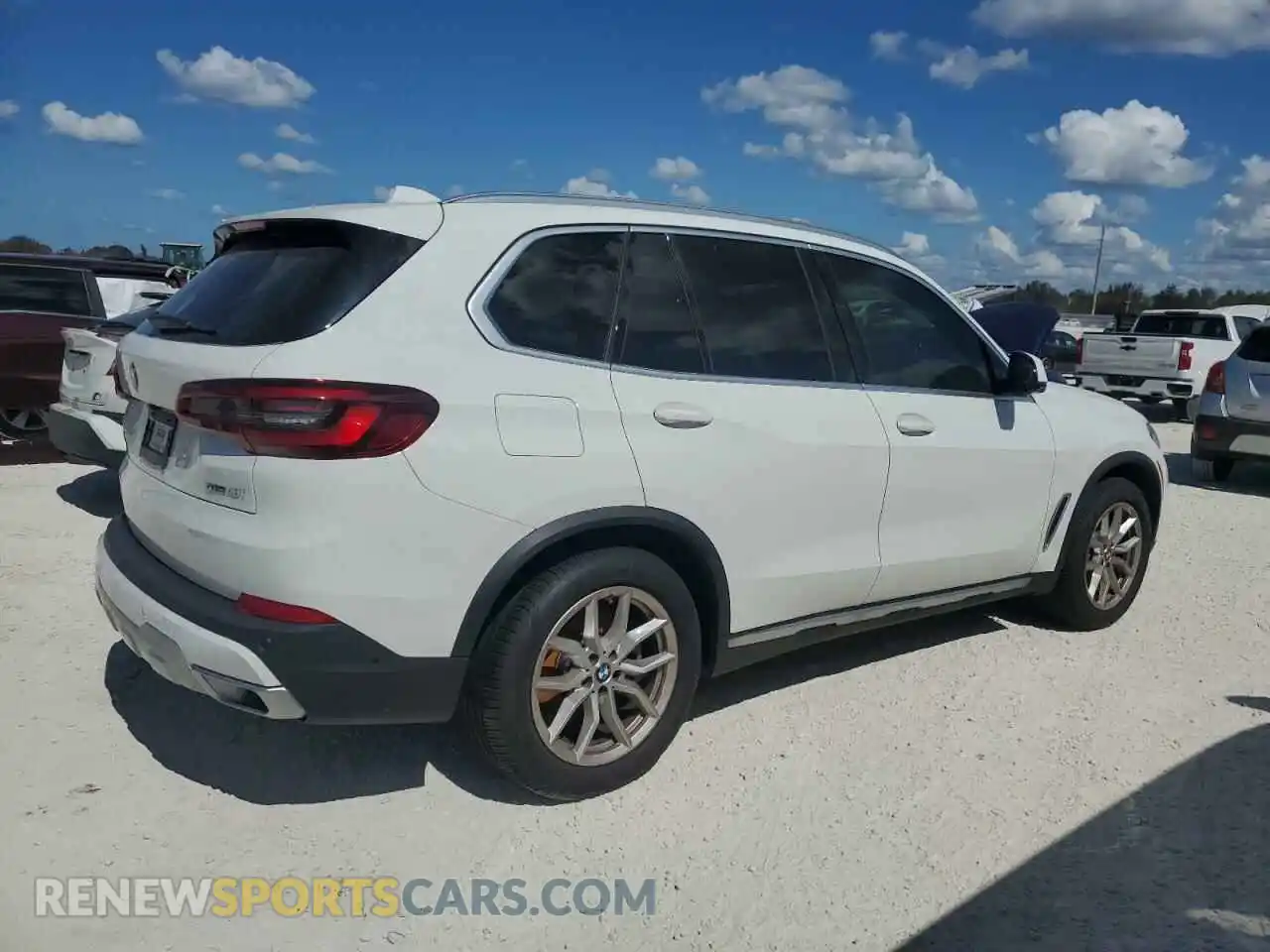 3 Photograph of a damaged car 5UXCR4C03P9R46488 BMW X5 2023