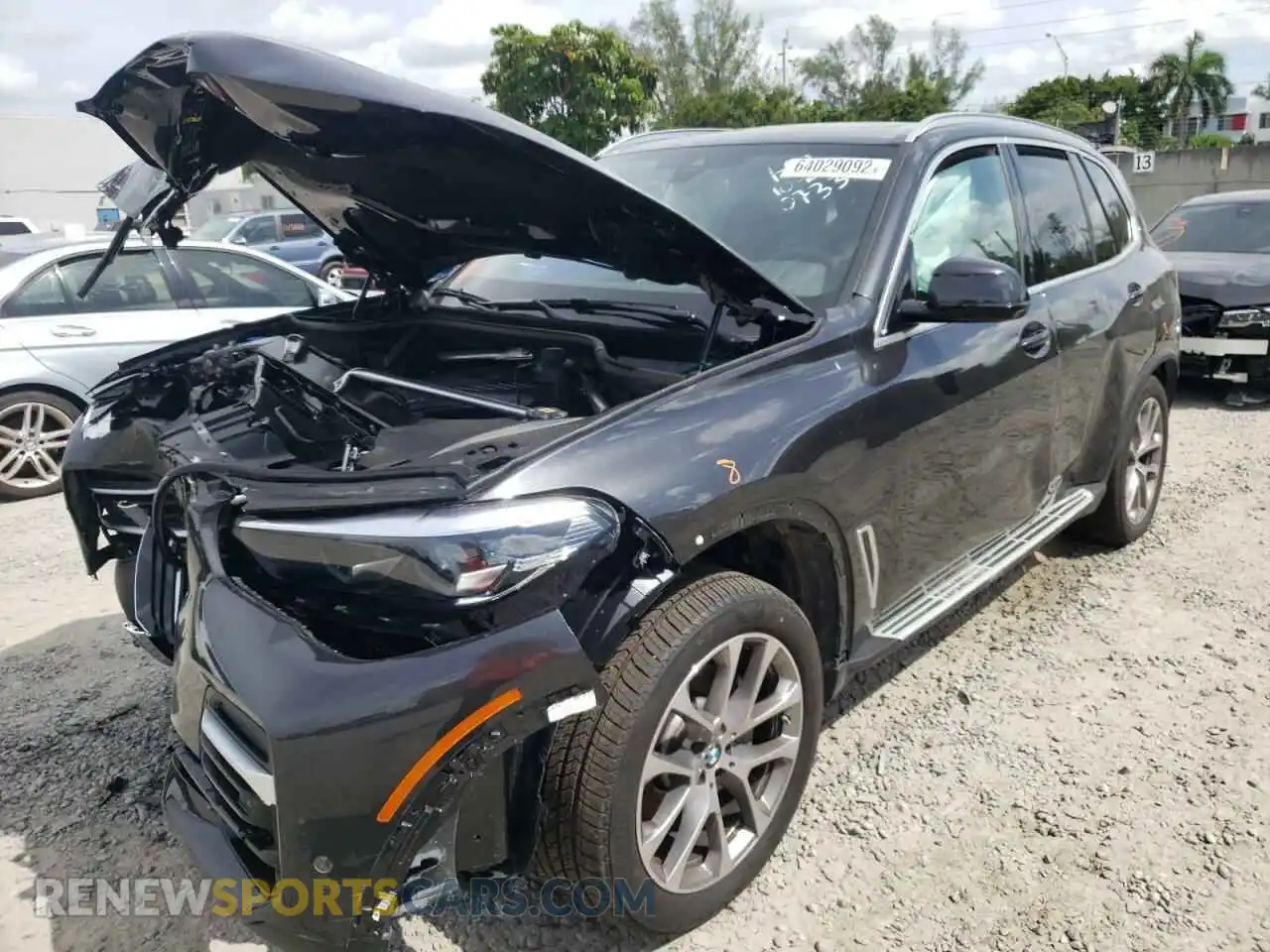 1 Photograph of a damaged car 5UXCR4C04P9N50733 BMW X5 2023