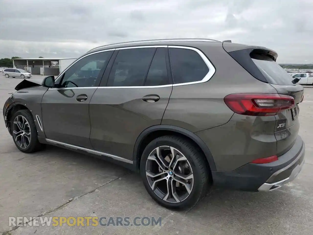 2 Photograph of a damaged car 5UXCR4C05P9S01676 BMW X5 2023