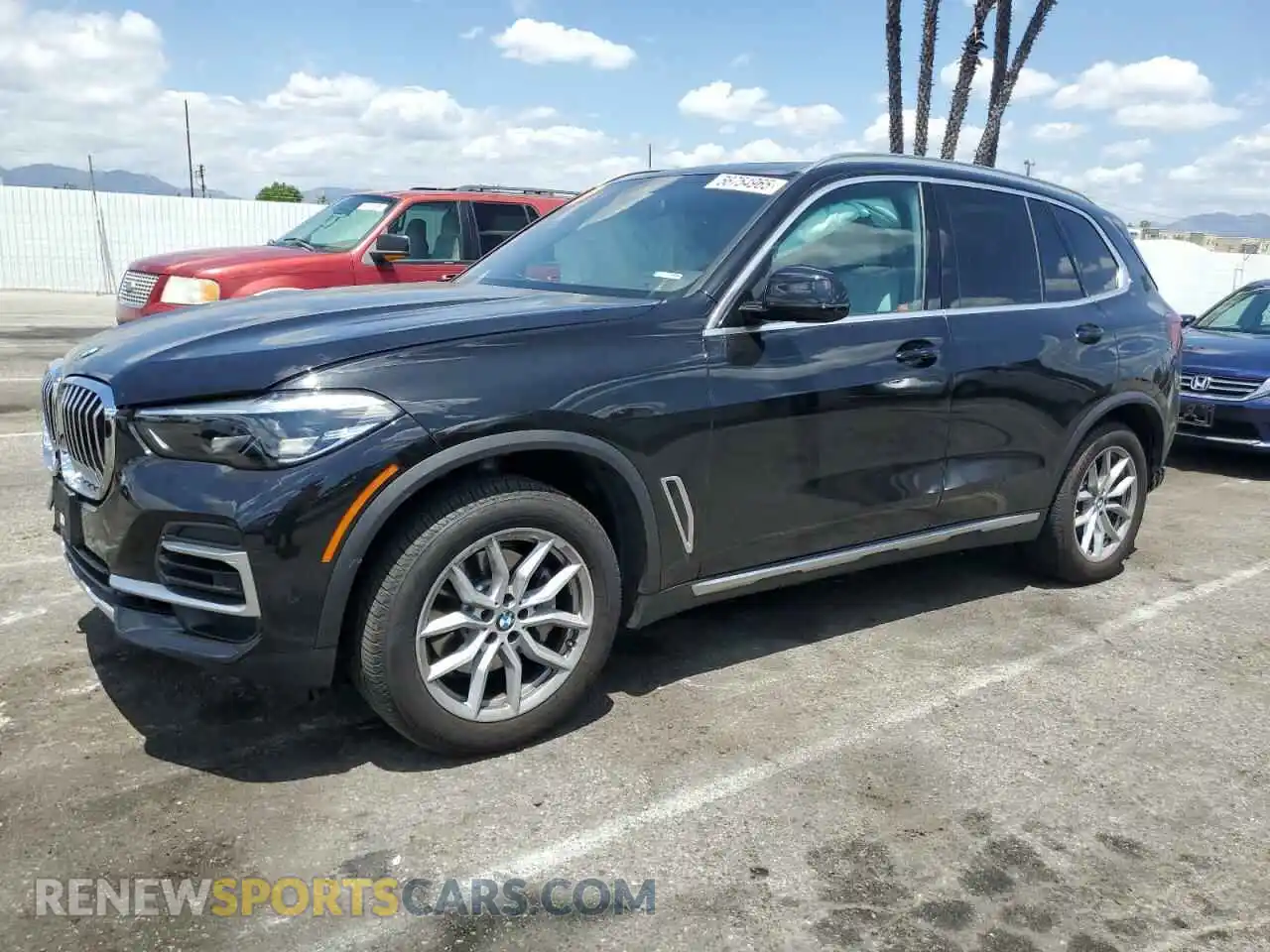 1 Photograph of a damaged car 5UXCR4C06P9N63516 BMW X5 2023