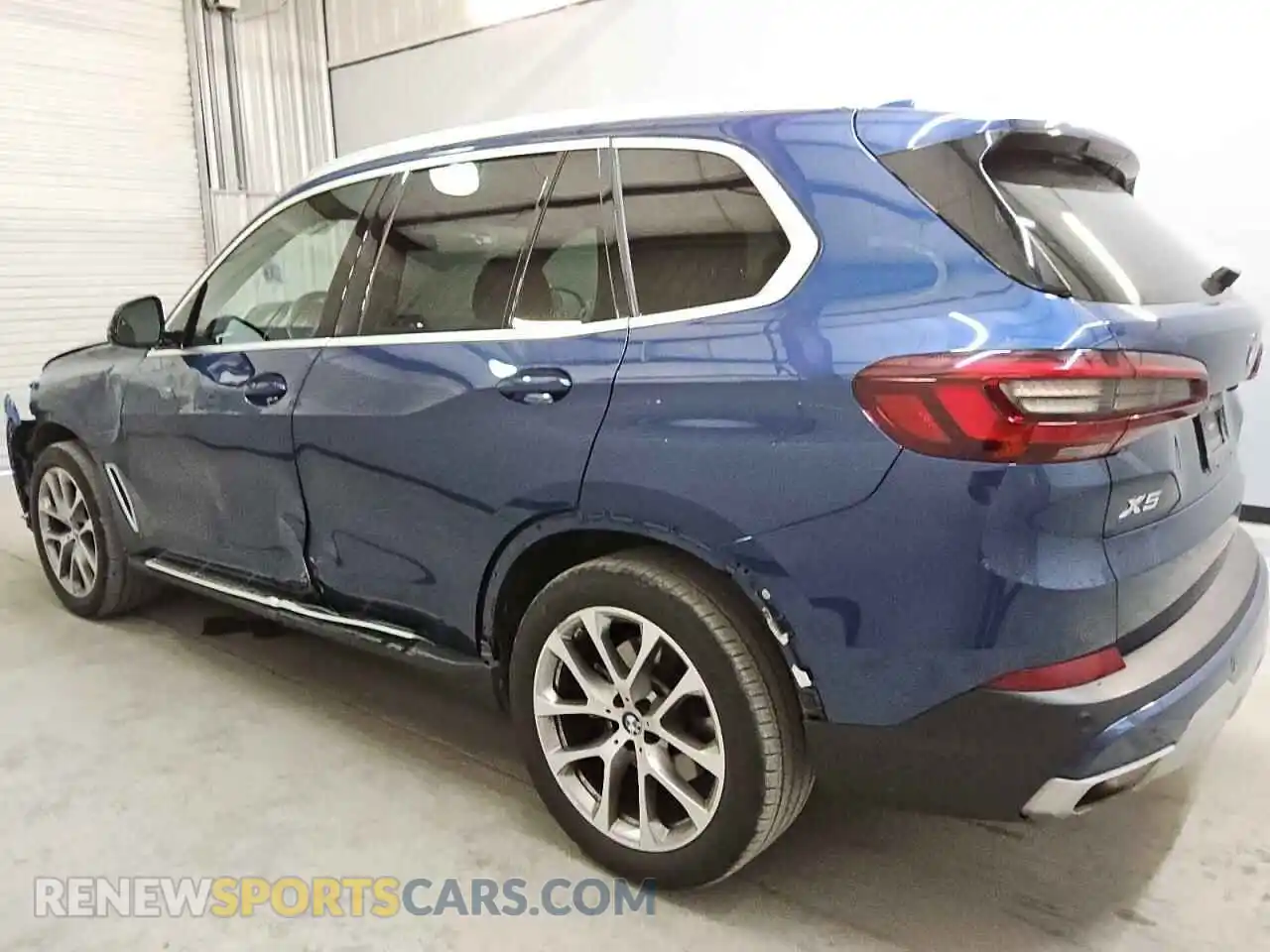 2 Photograph of a damaged car 5UXCR4C06P9P49718 BMW X5 2023