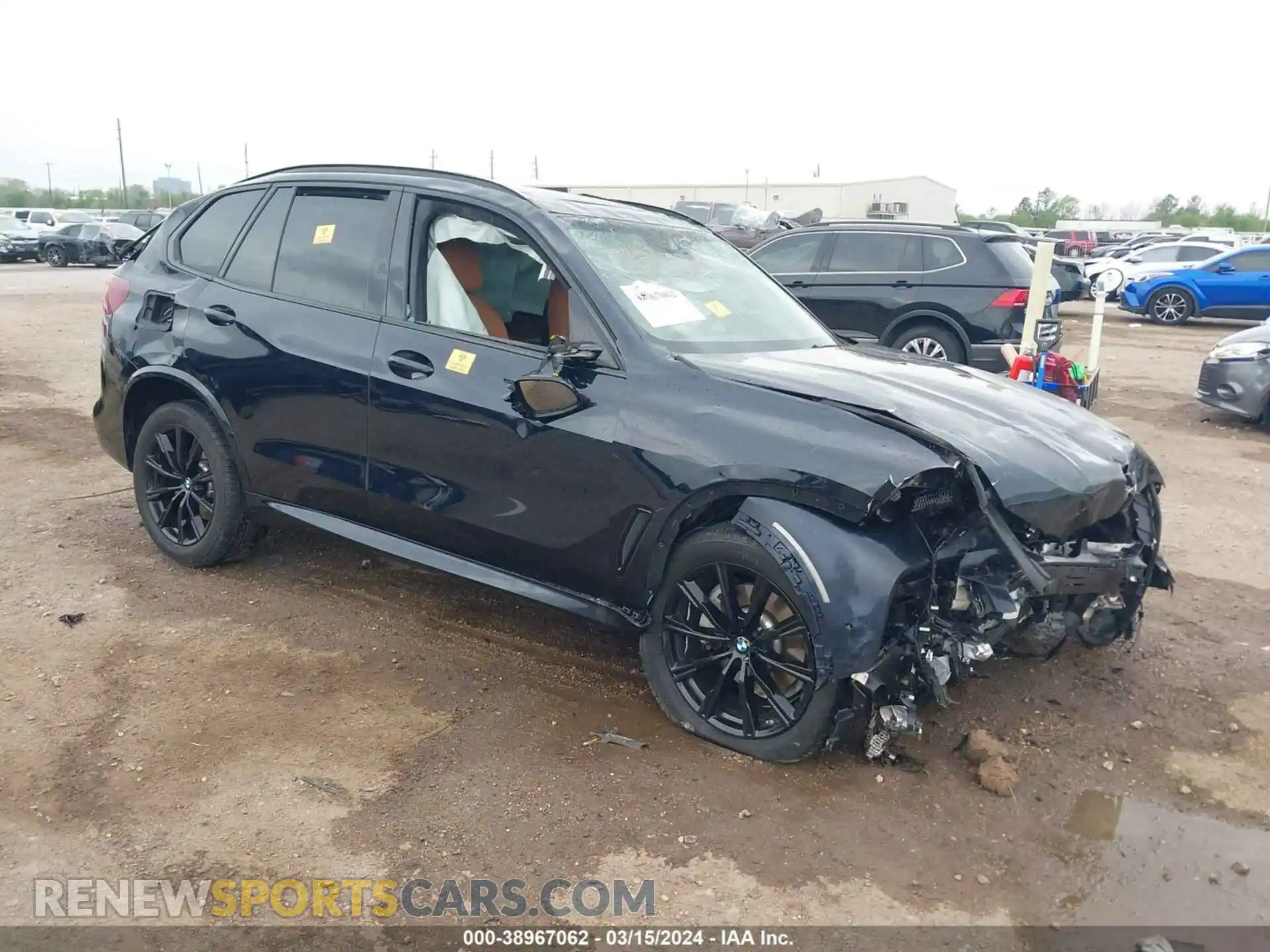1 Photograph of a damaged car 5UXCR4C07P9R50236 BMW X5 2023