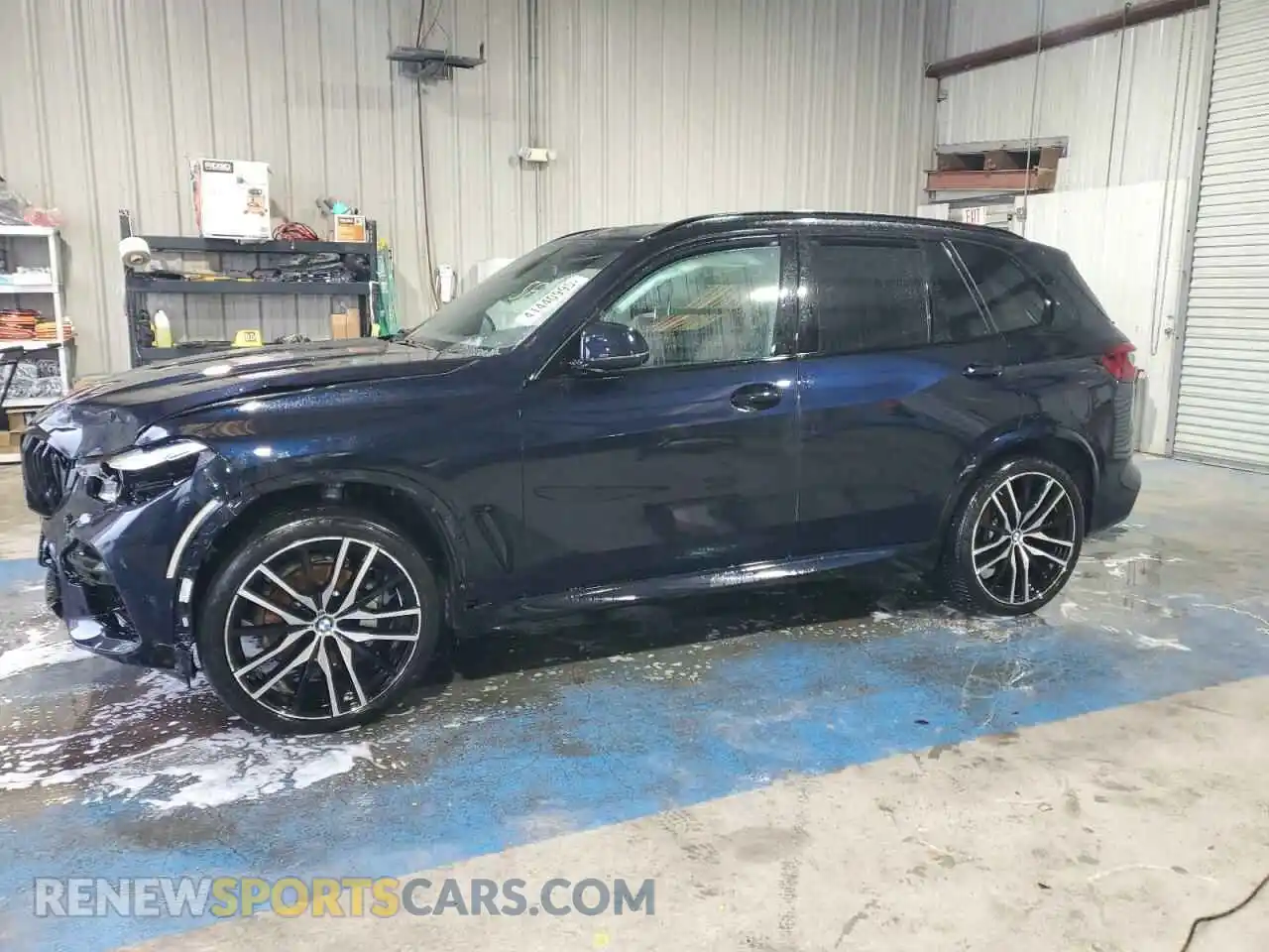 1 Photograph of a damaged car 5UXCR4C07P9R75007 BMW X5 2023