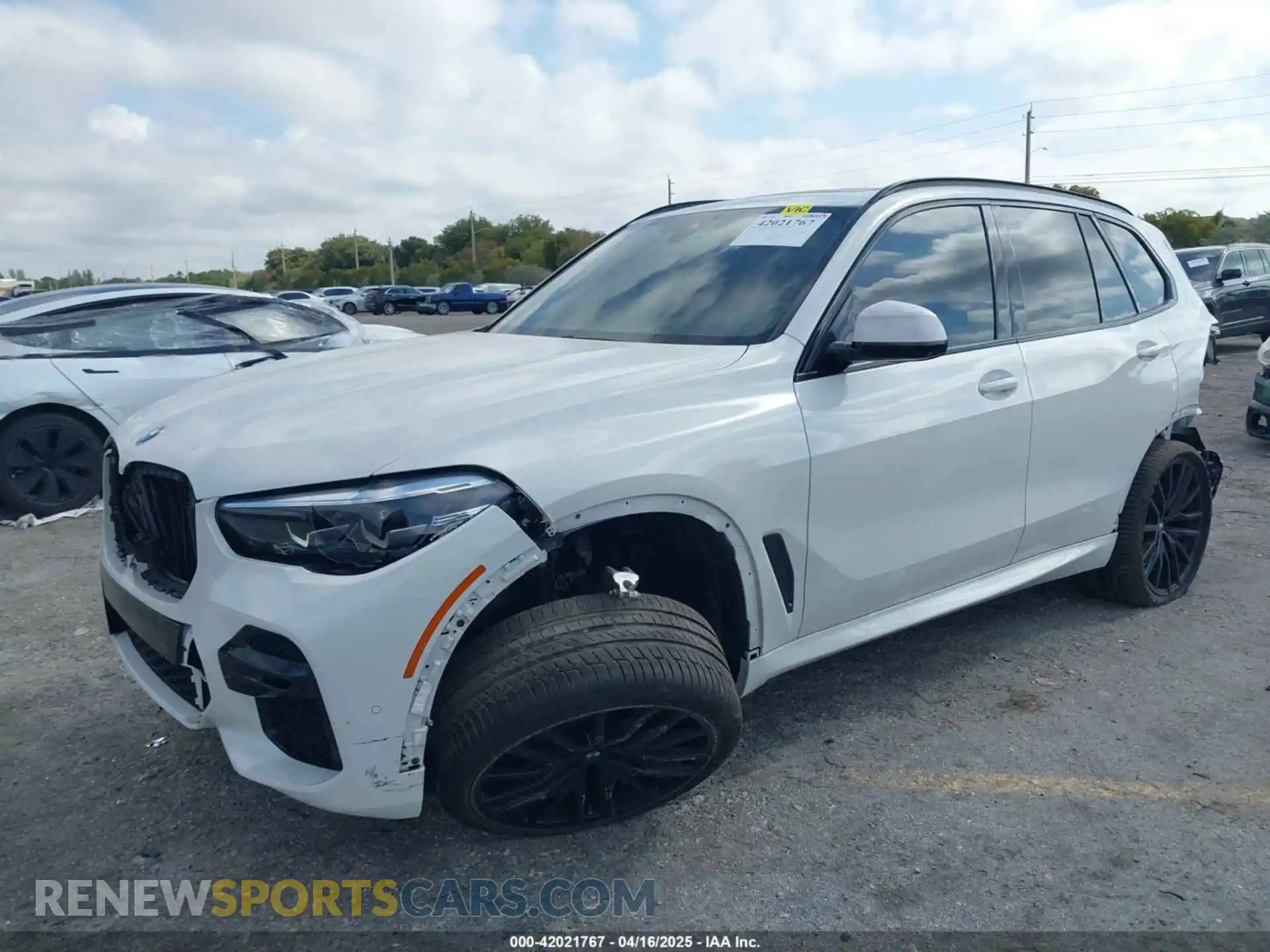 2 Photograph of a damaged car 5UXCR4C07P9R85391 BMW X5 2023