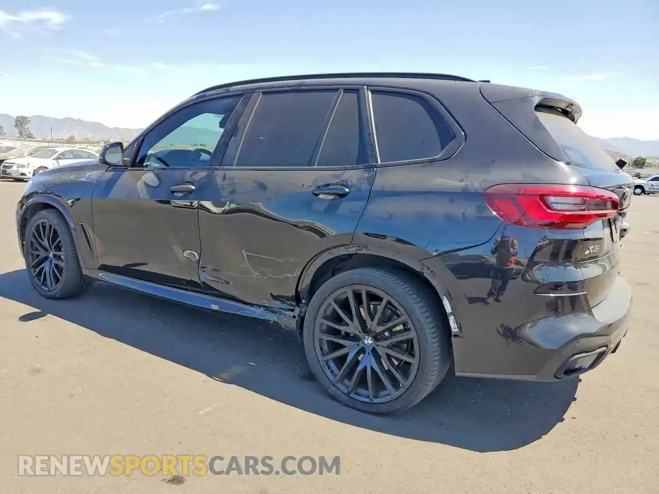 2 fotografías del automóvil dañado 5UXCR4C07P9S07124 BMW X5 2023