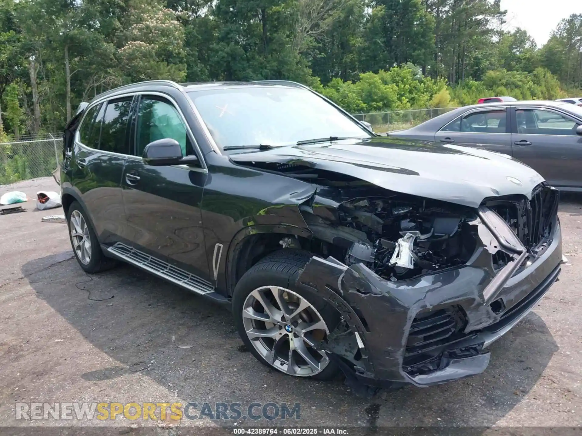 1 Photograph of a damaged car 5UXCR4C08P9N48855 BMW X5 2023