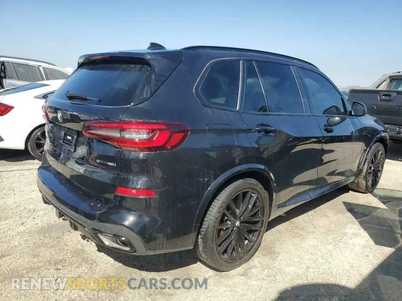 3 Photograph of a damaged car 5UXCR4C09P9P29009 BMW X5 2023