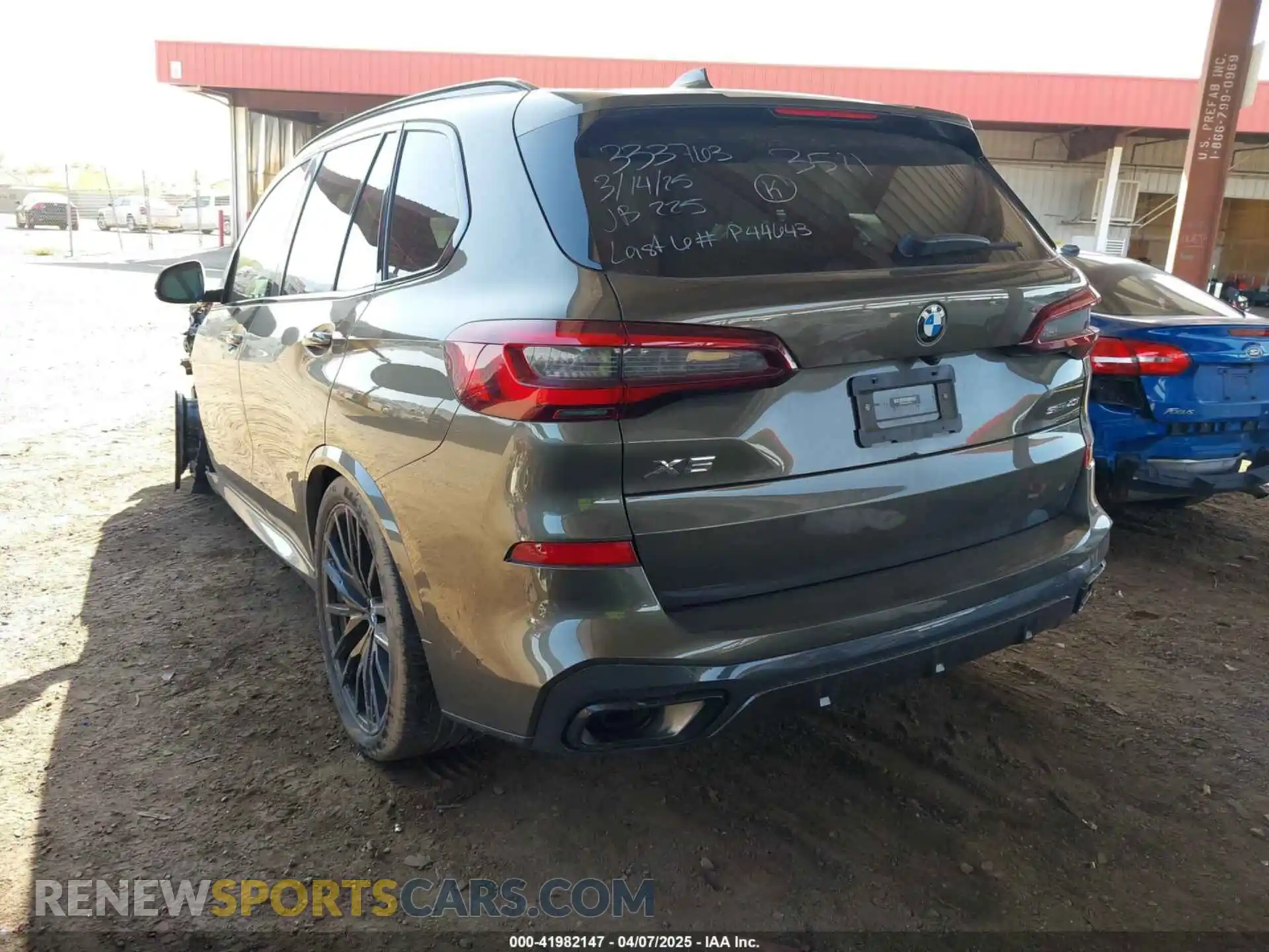 3 Photograph of a damaged car 5UXCR4C09P9P44643 BMW X5 2023