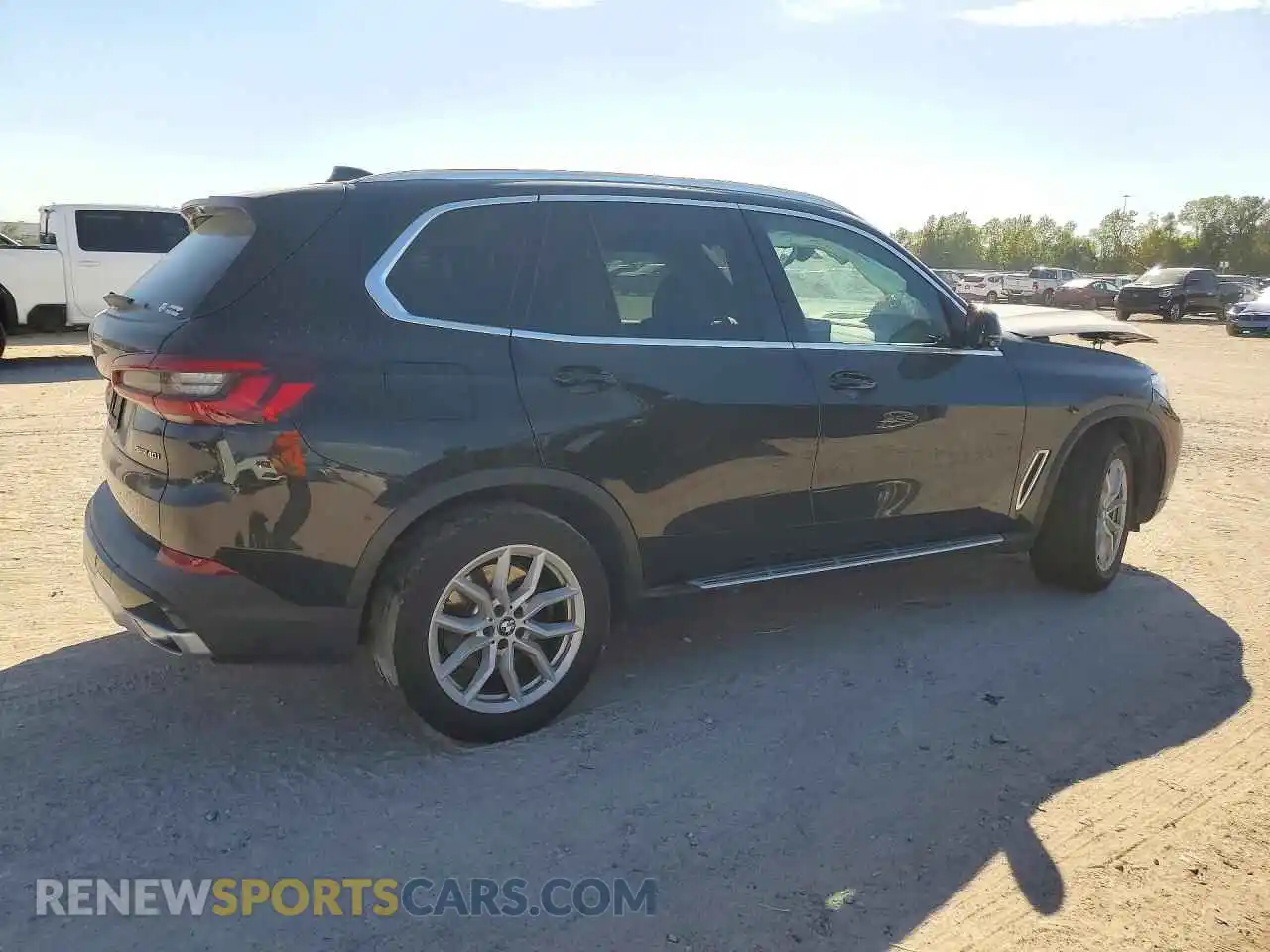 3 Photograph of a damaged car 5UXCR4C09P9P46294 BMW X5 2023