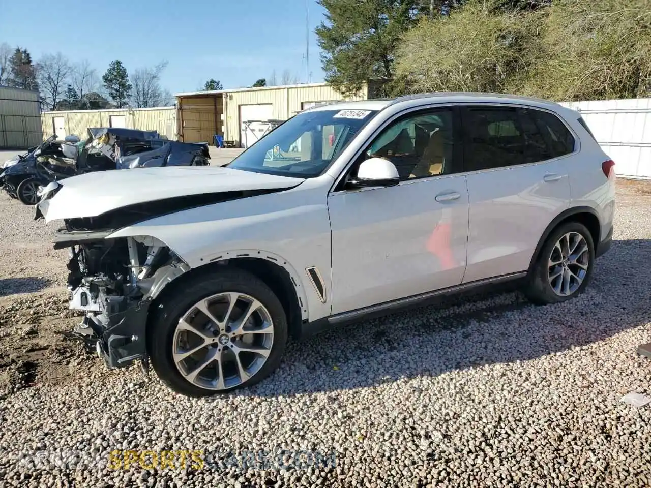 1 Photograph of a damaged car 5UXCR4C0XP9S00720 BMW X5 2023