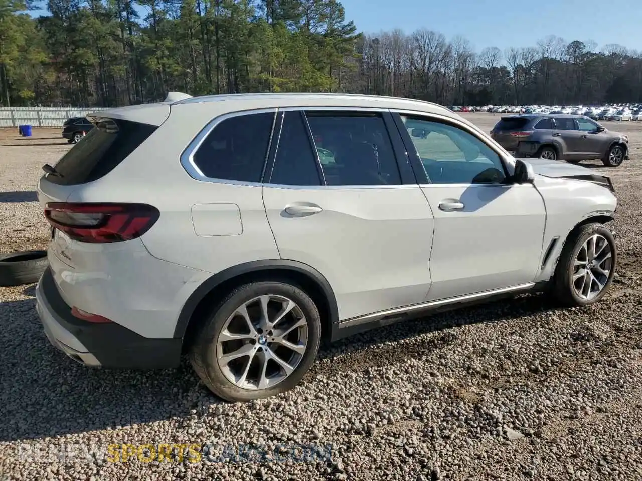 3 Photograph of a damaged car 5UXCR4C0XP9S00720 BMW X5 2023