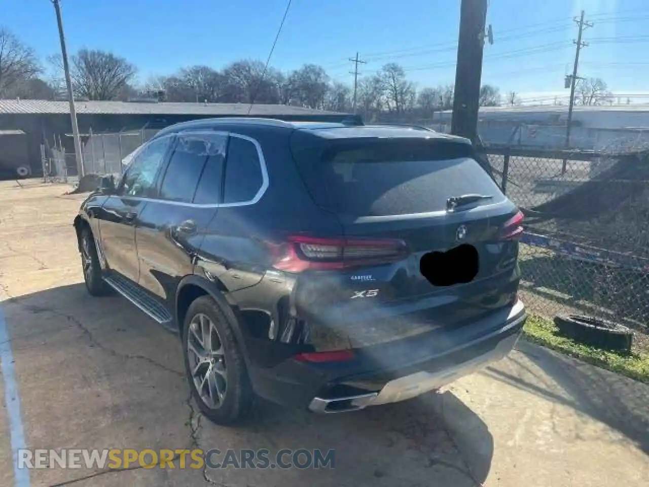 3 Photograph of a damaged car 5UXCR6C00P9N56119 BMW X5 2023