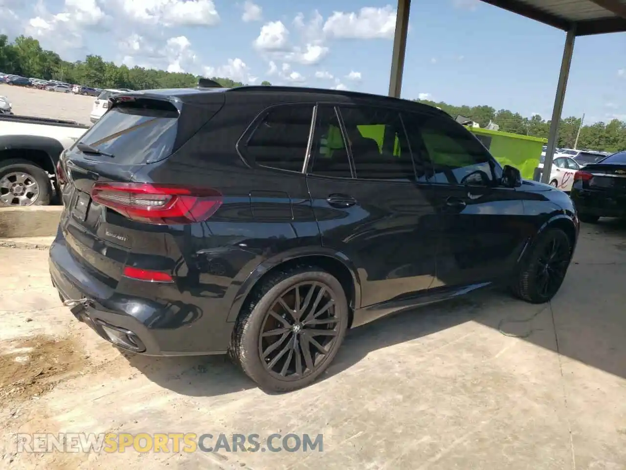 3 Photograph of a damaged car 5UXCR6C00P9P59236 BMW X5 2023