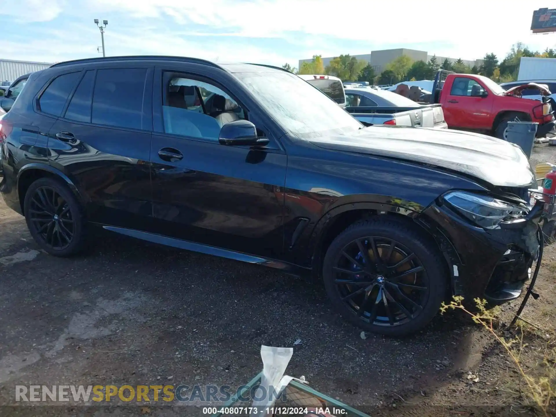 1 Photograph of a damaged car 5UXCR6C00P9R25433 BMW X5 2023