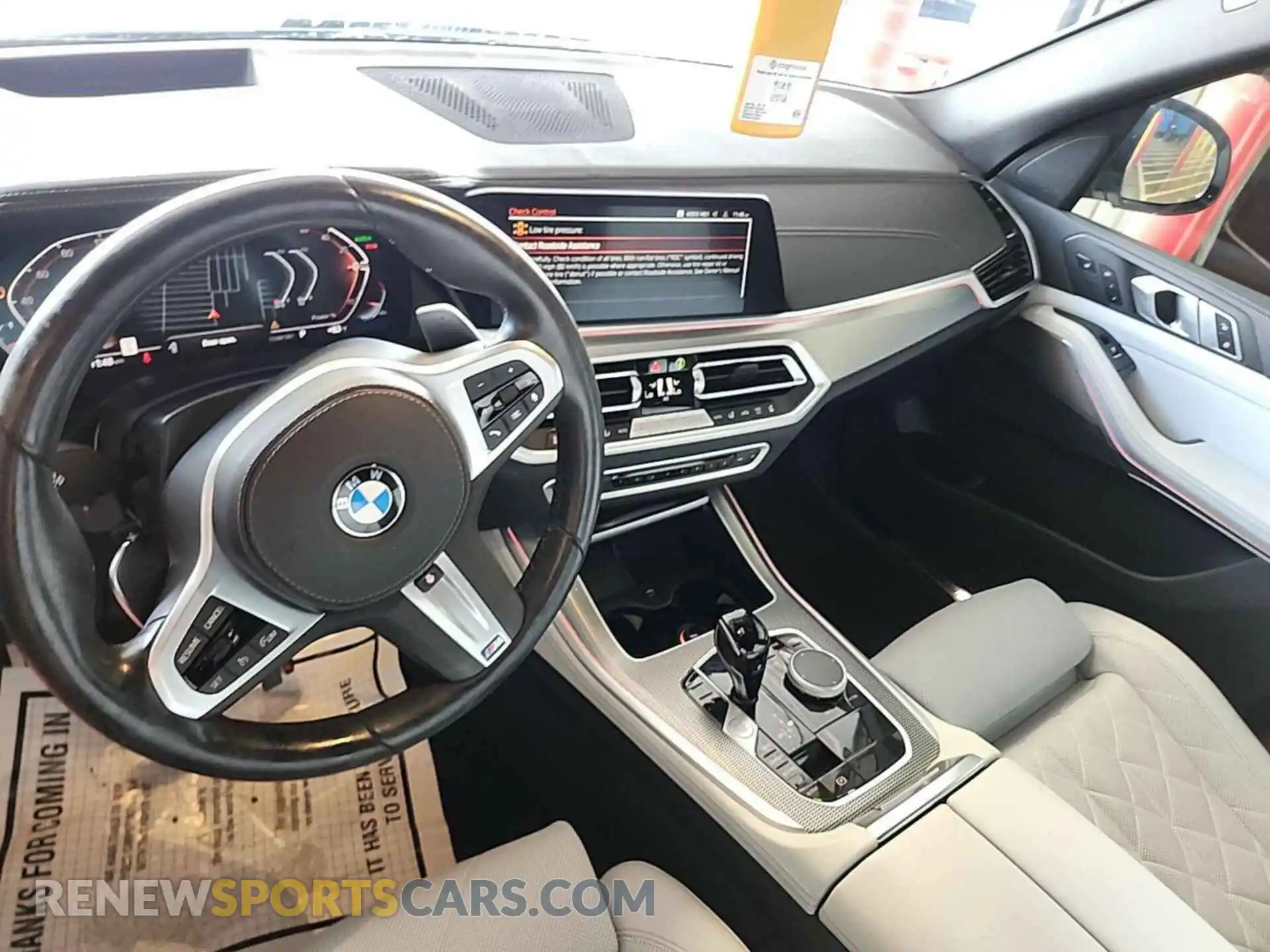 2 Photograph of a damaged car 5UXCR6C00P9R65110 BMW X5 2023