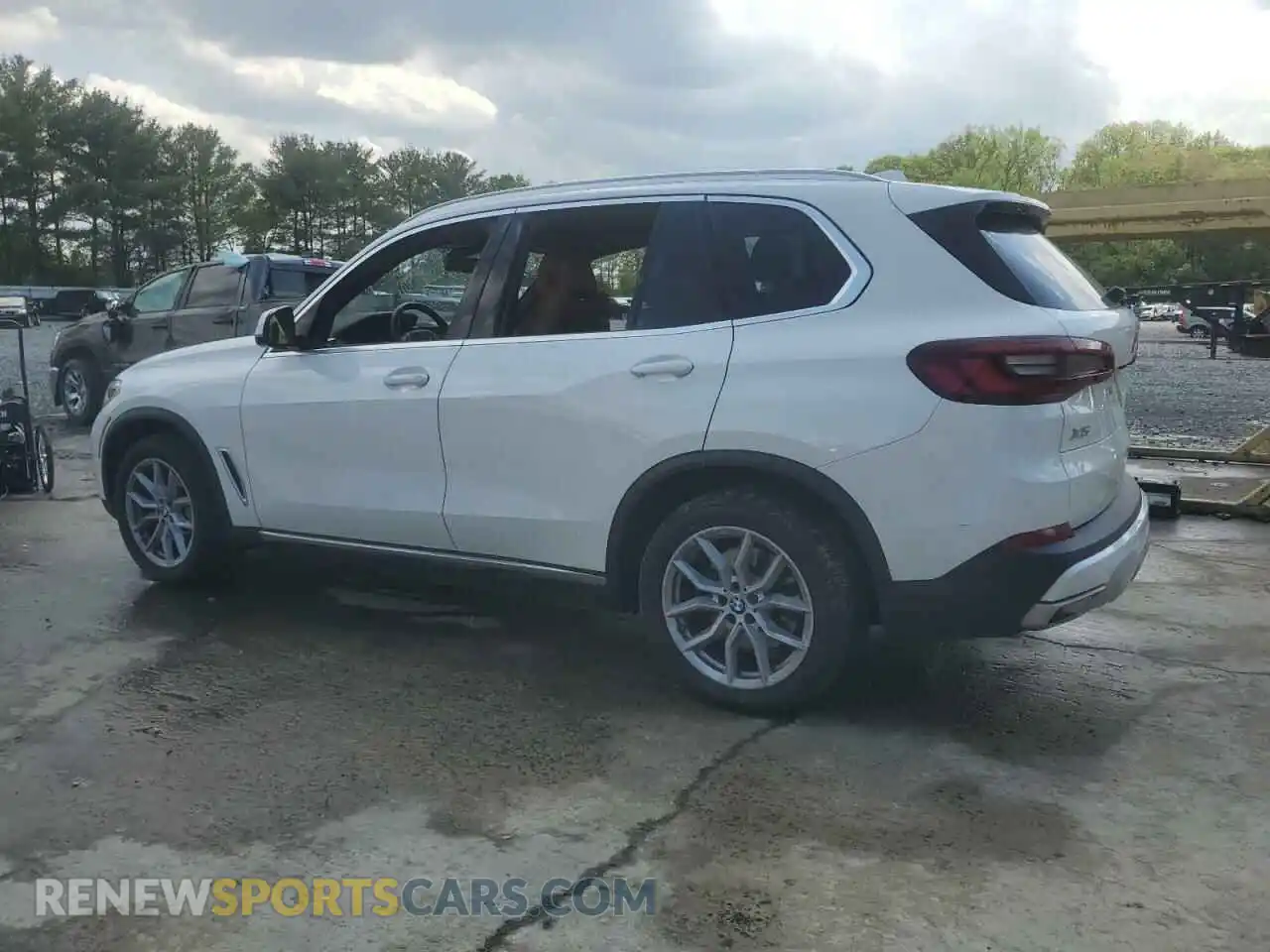 2 Photograph of a damaged car 5UXCR6C00P9R94784 BMW X5 2023