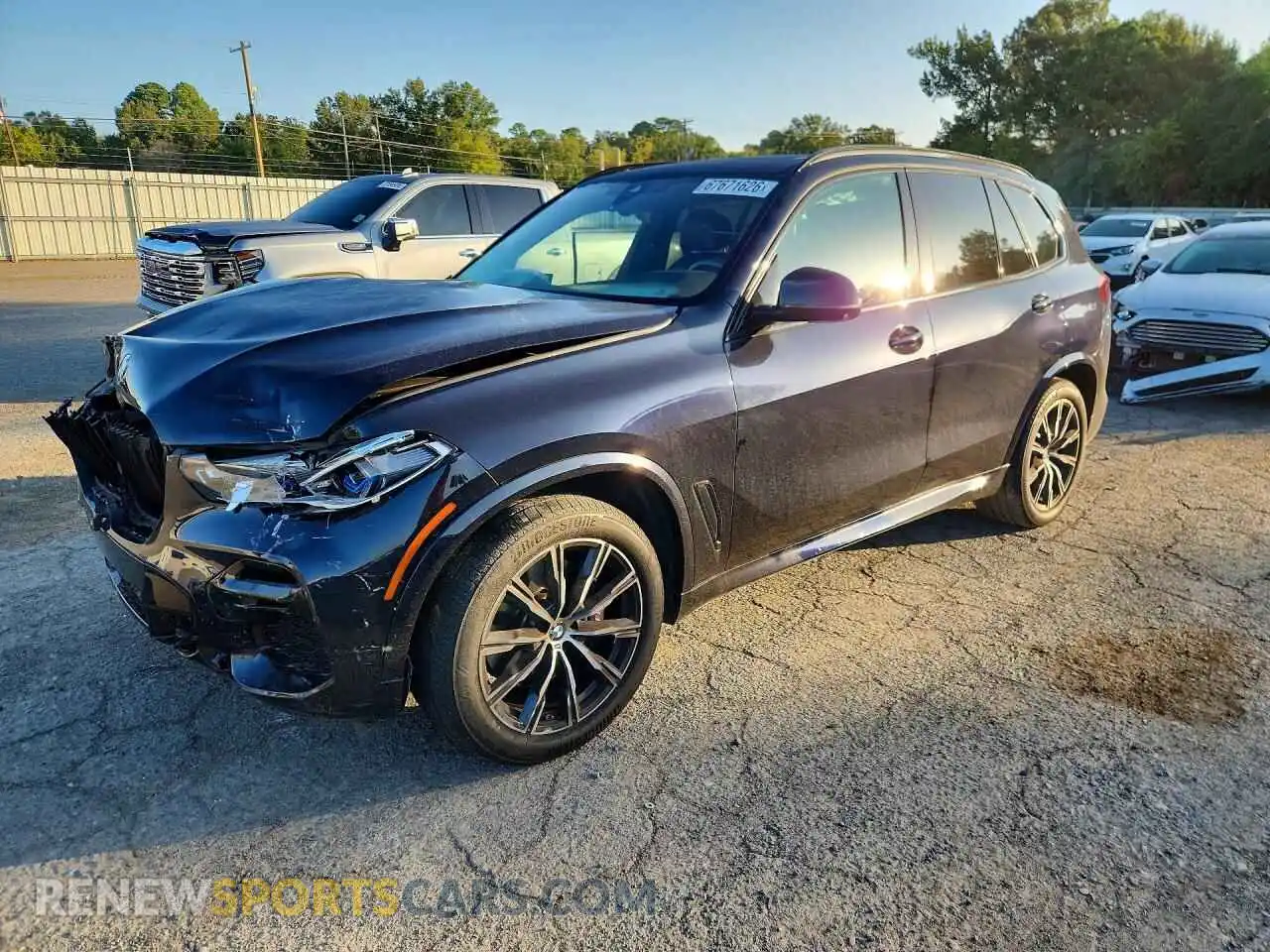 1 Photograph of a damaged car 5UXCR6C00P9S04240 BMW X5 2023