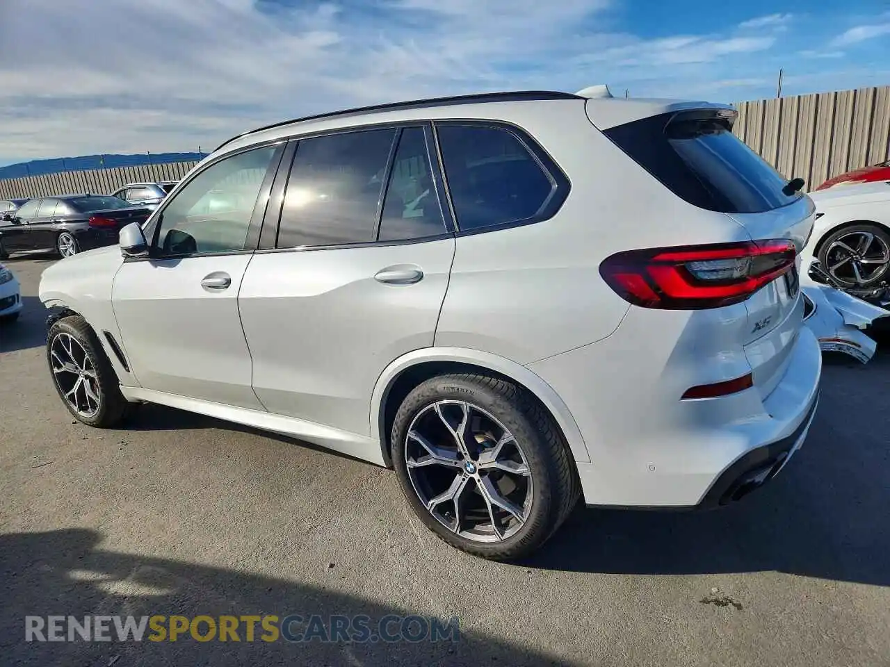 2 Photograph of a damaged car 5UXCR6C01P9P06724 BMW X5 2023