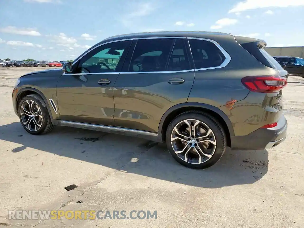 2 Photograph of a damaged car 5UXCR6C01P9P27041 BMW X5 2023