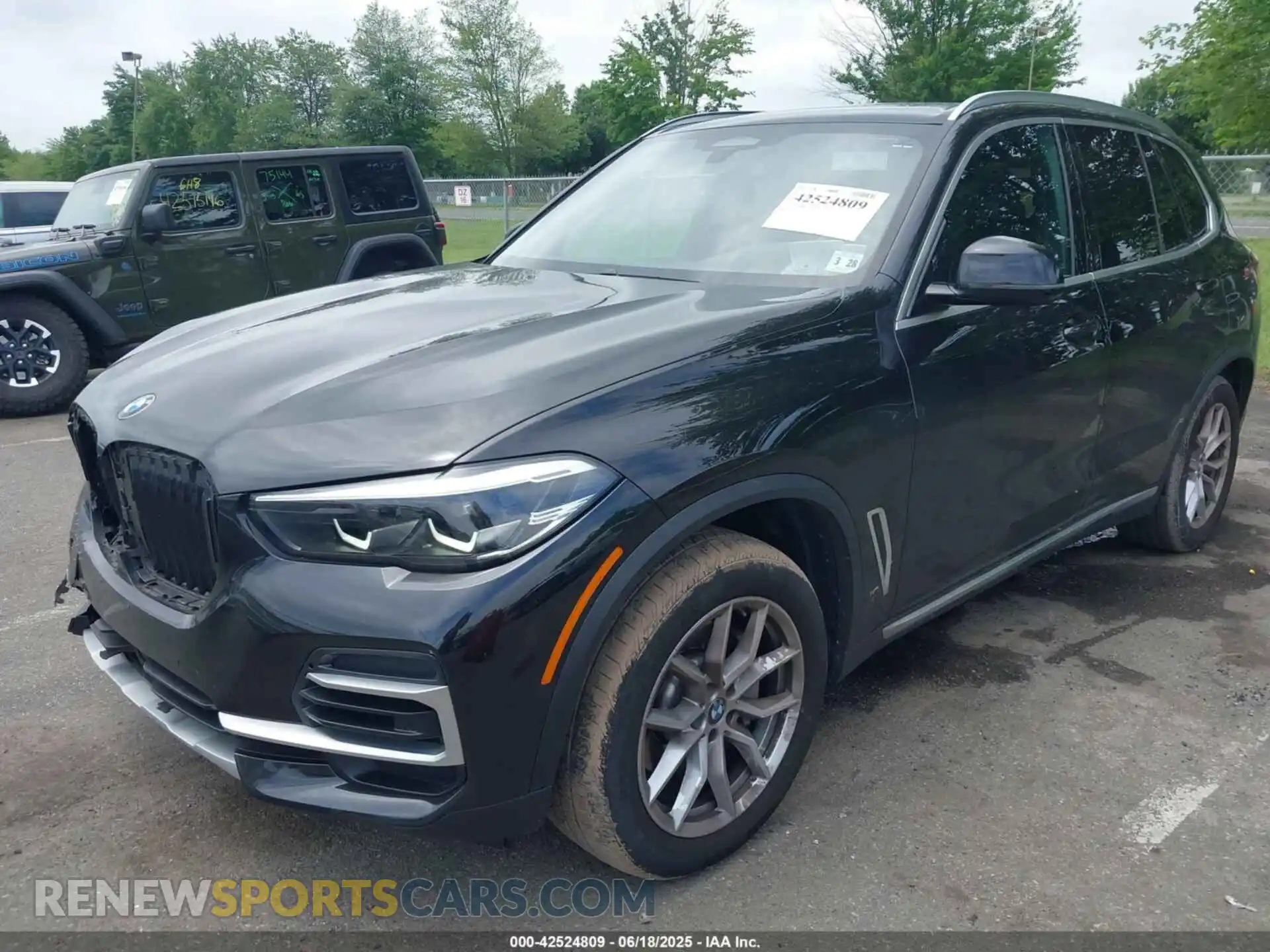 2 Photograph of a damaged car 5UXCR6C01P9R93000 BMW X5 2023
