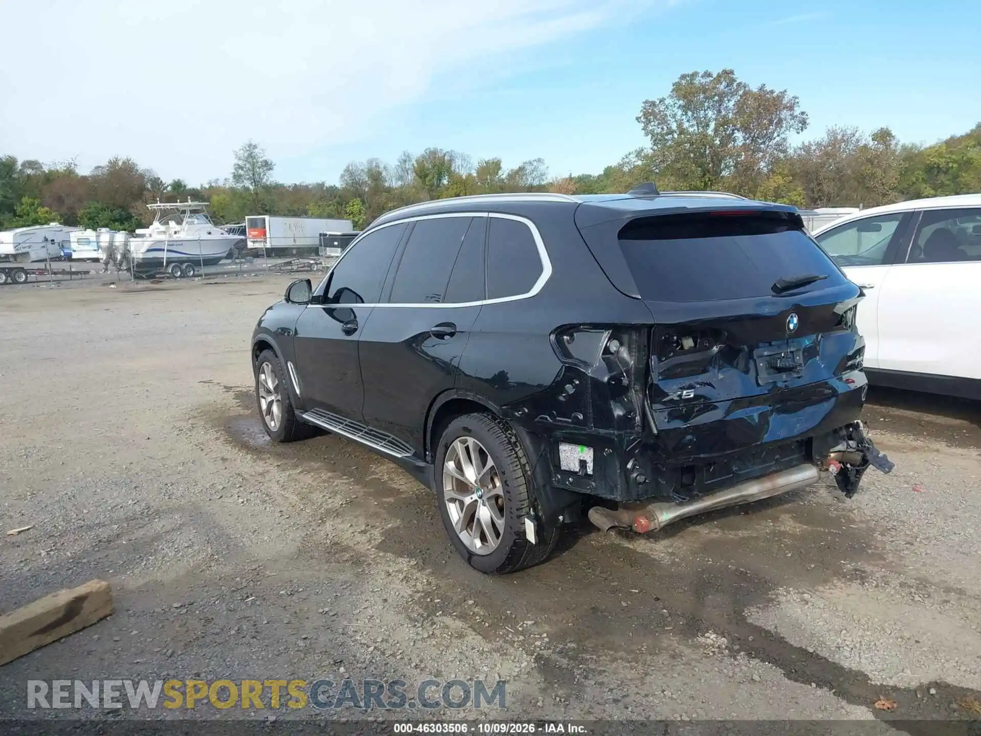 3 Photograph of a damaged car 5UXCR6C02P9N45199 BMW X5 2023