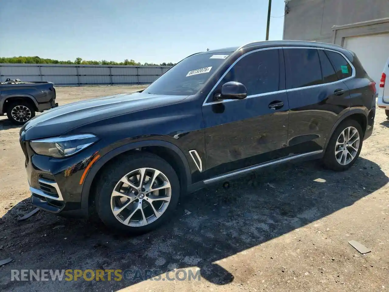 1 Photograph of a damaged car 5UXCR6C02P9N45834 BMW X5 2023