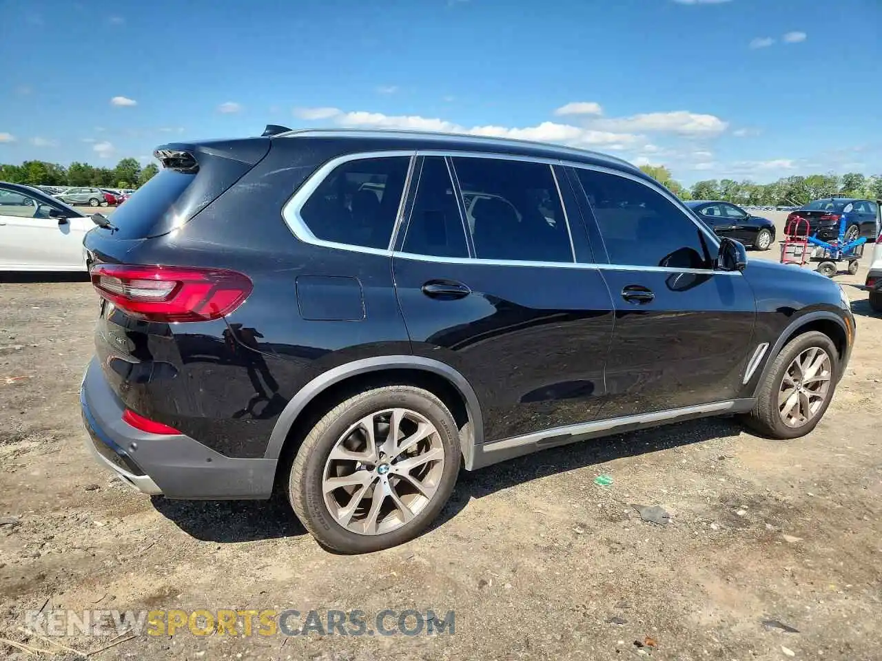 3 Photograph of a damaged car 5UXCR6C02P9N45834 BMW X5 2023
