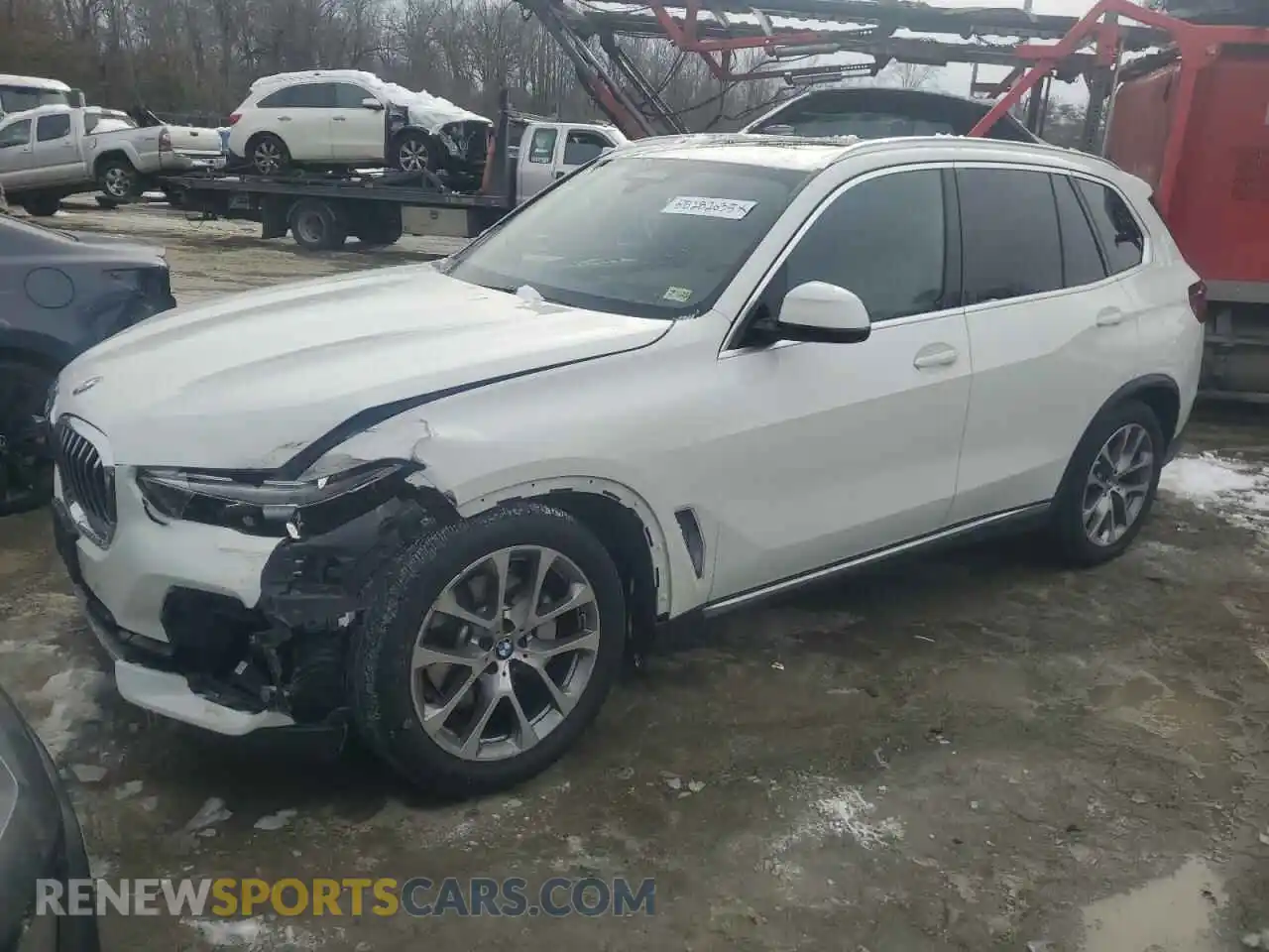 1 Photograph of a damaged car 5UXCR6C02P9P15190 BMW X5 2023