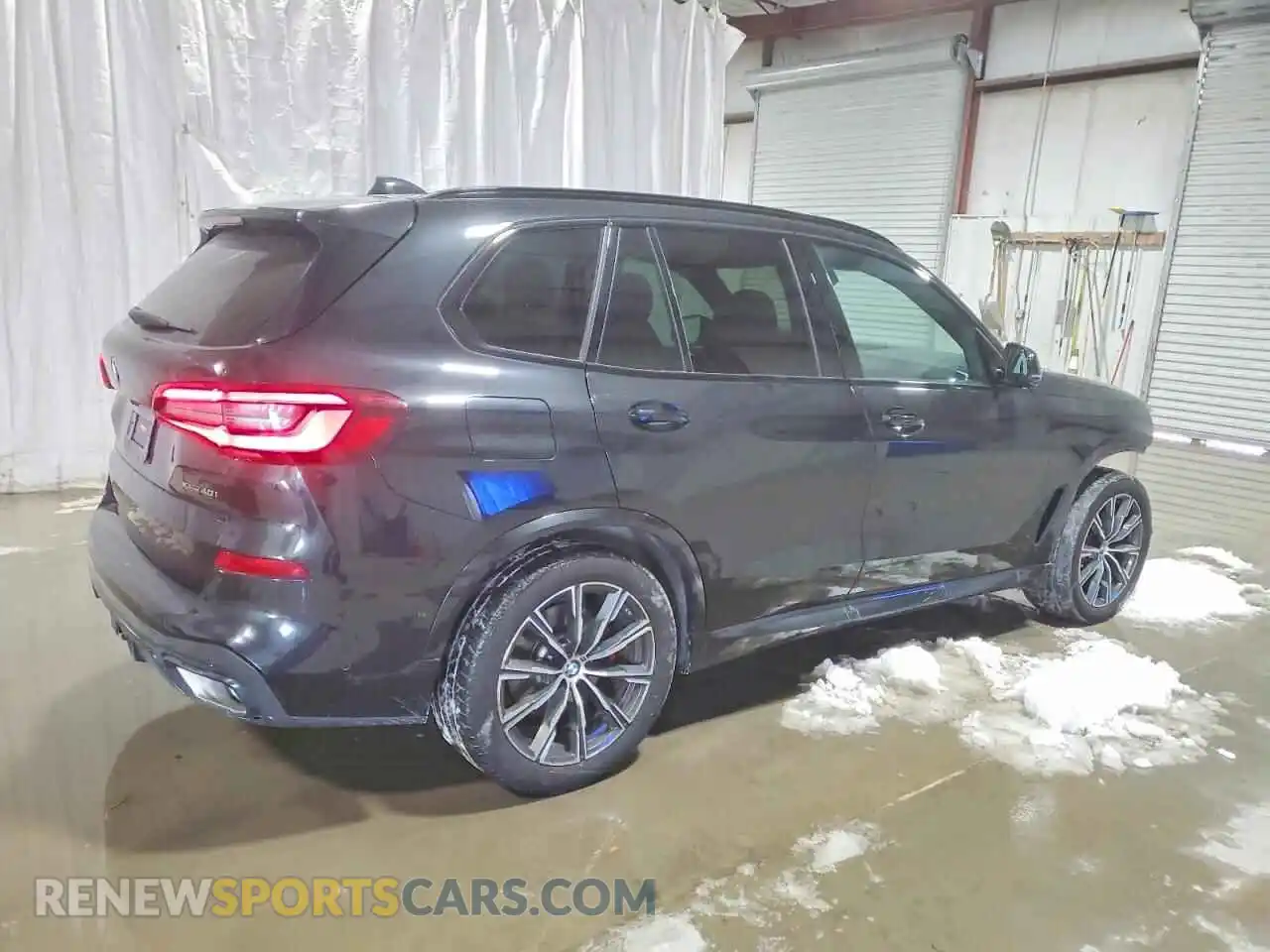 3 Photograph of a damaged car 5UXCR6C03P9P35416 BMW X5 2023