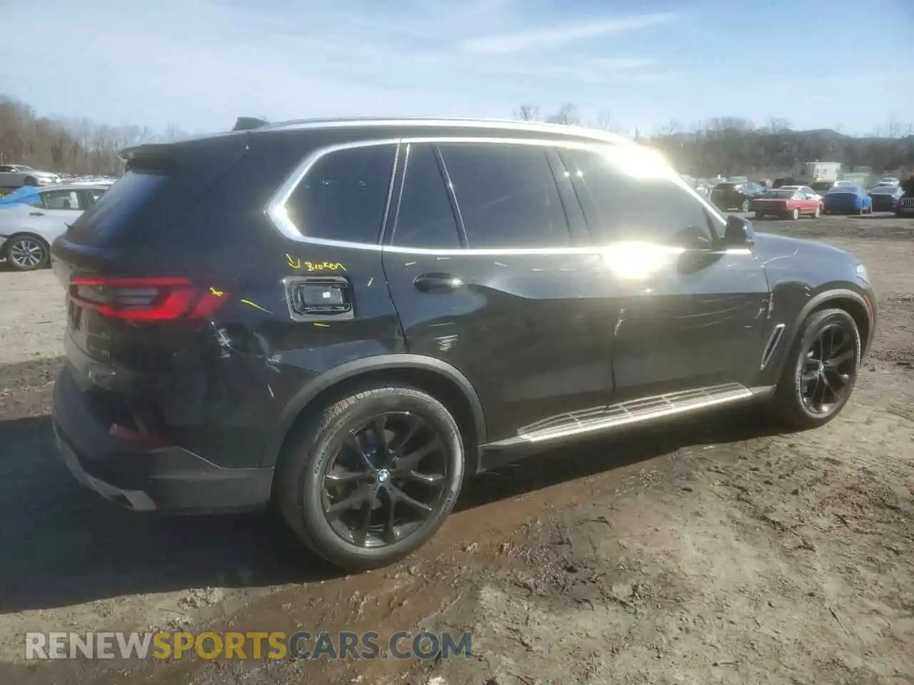 3 Photograph of a damaged car 5UXCR6C03P9P69629 BMW X5 2023