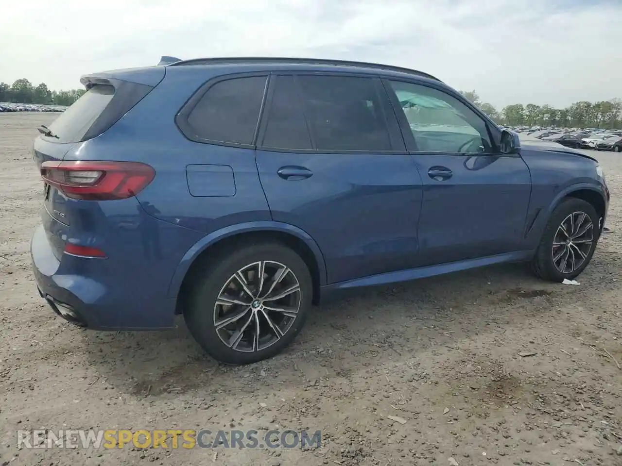 3 Photograph of a damaged car 5UXCR6C04P9P13750 BMW X5 2023