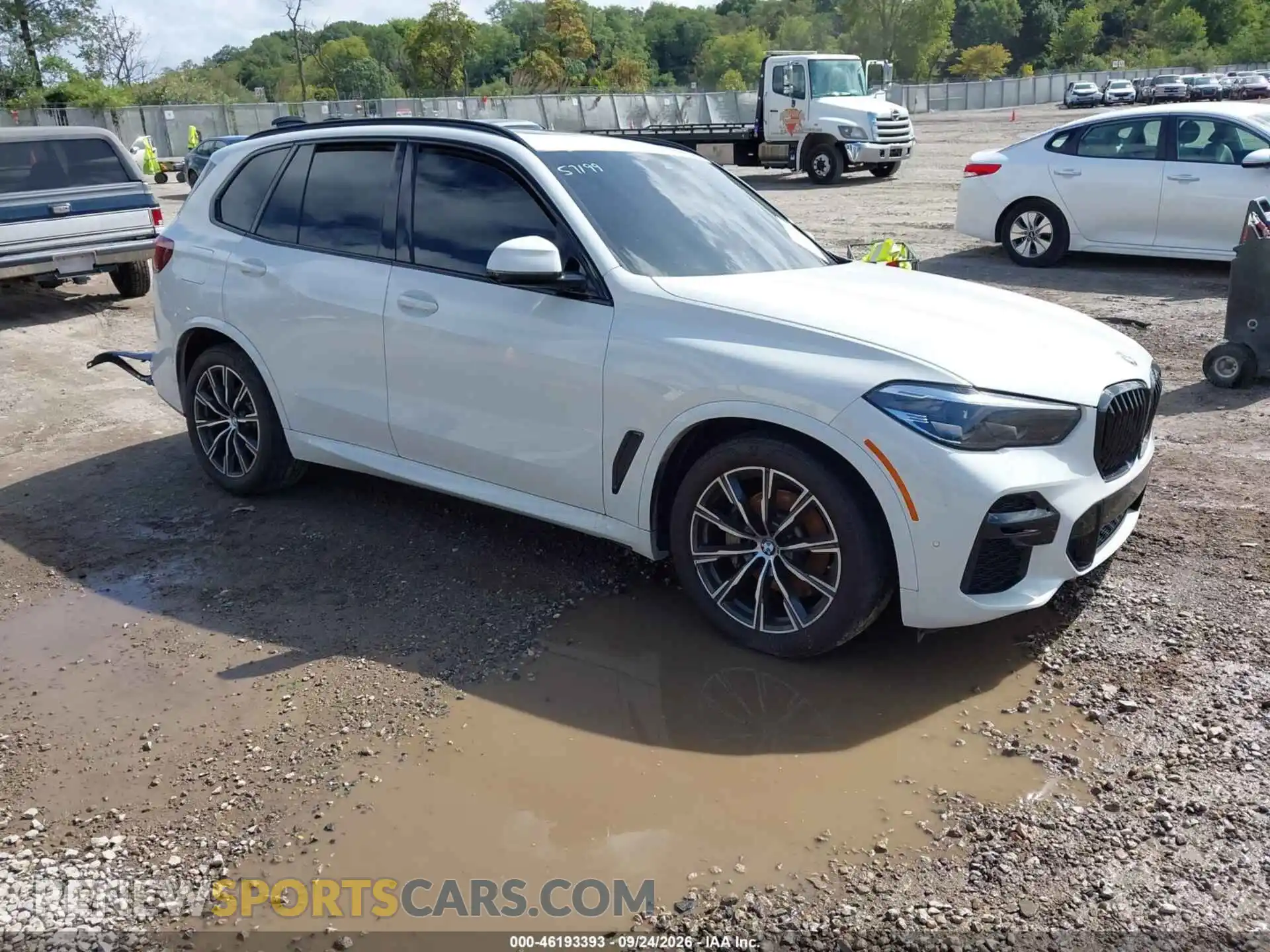 1 Photograph of a damaged car 5UXCR6C04P9P41113 BMW X5 2023