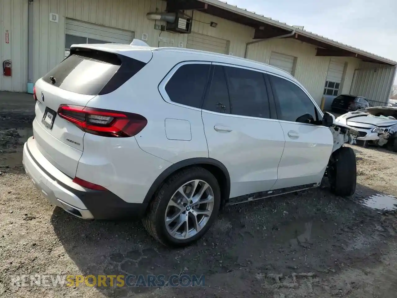 3 Photograph of a damaged car 5UXCR6C04P9P97021 BMW X5 2023