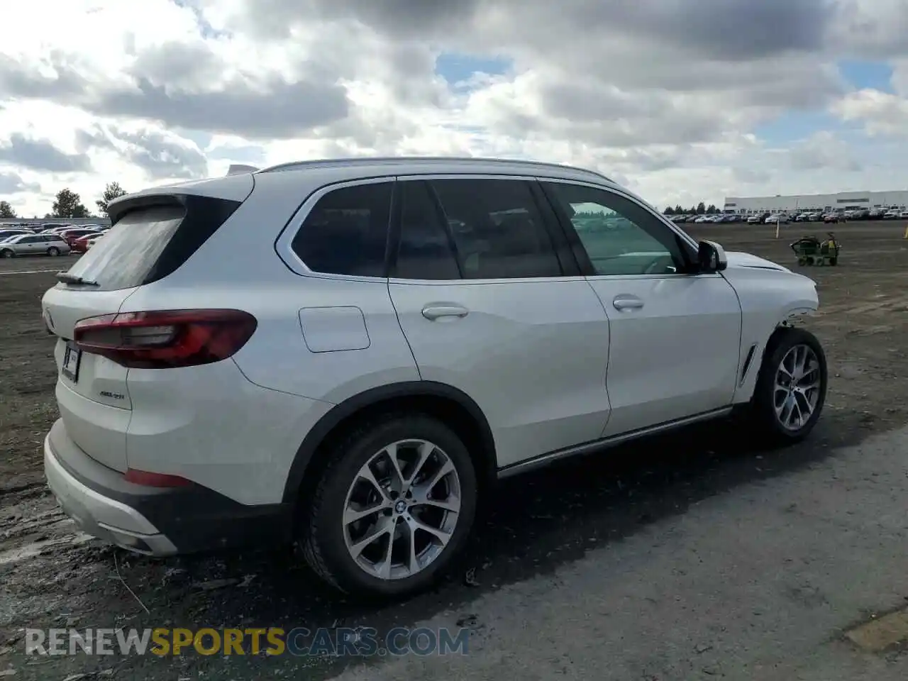 3 Photograph of a damaged car 5UXCR6C04P9R89507 BMW X5 2023