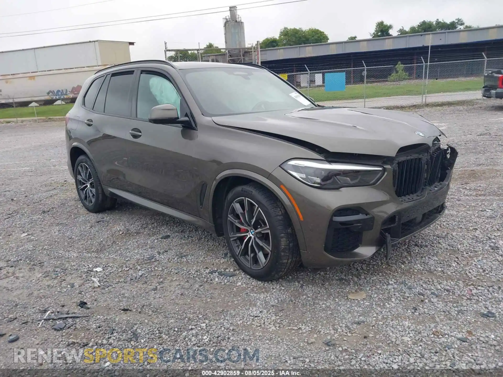 1 Photograph of a damaged car 5UXCR6C05P9N78469 BMW X5 2023