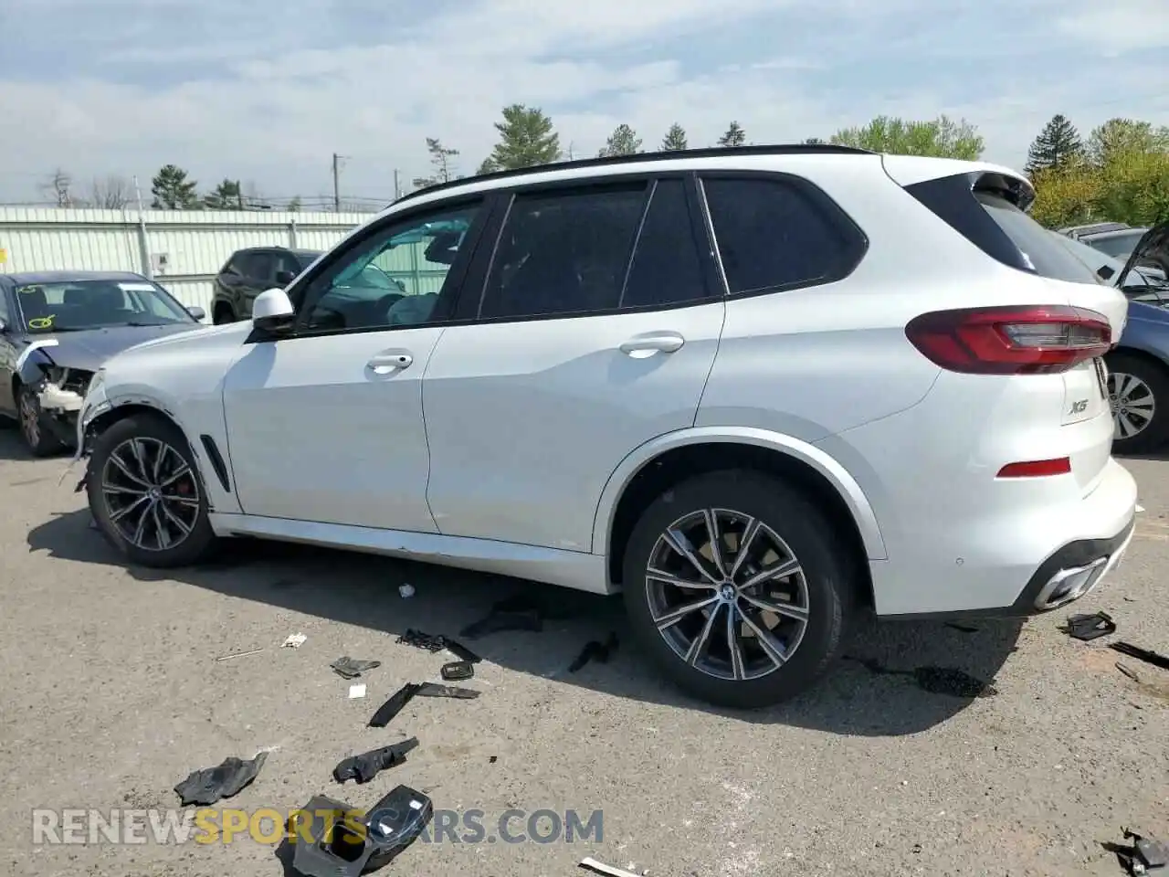 2 Photograph of a damaged car 5UXCR6C07P9N69627 BMW X5 2023