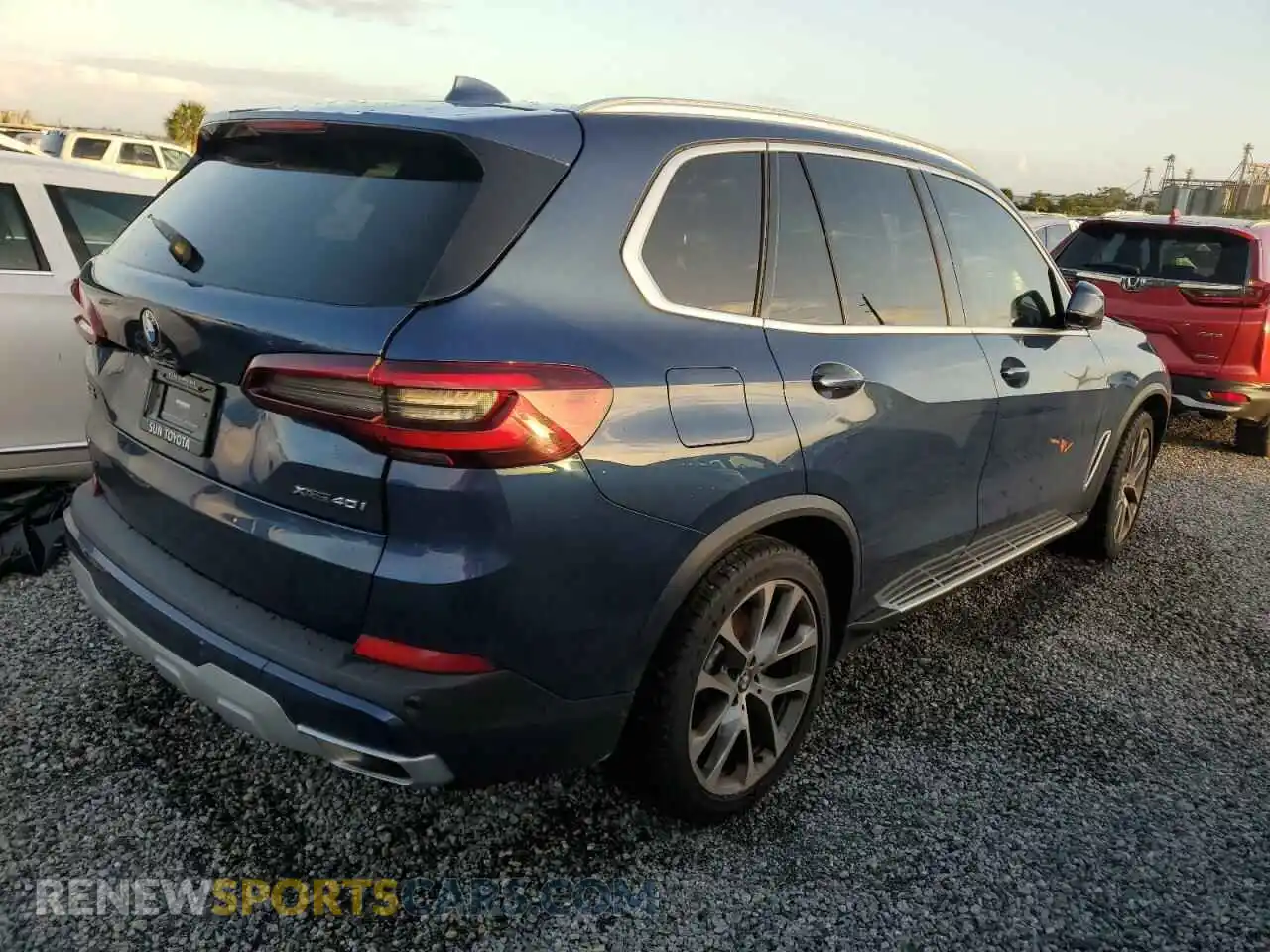 3 Photograph of a damaged car 5UXCR6C07P9P26119 BMW X5 2023