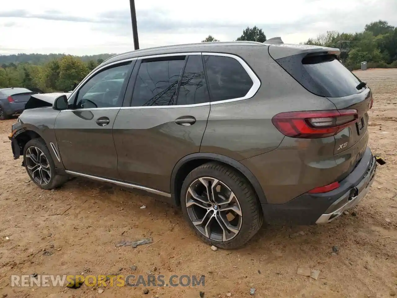 2 Photograph of a damaged car 5UXCR6C07P9P33040 BMW X5 2023