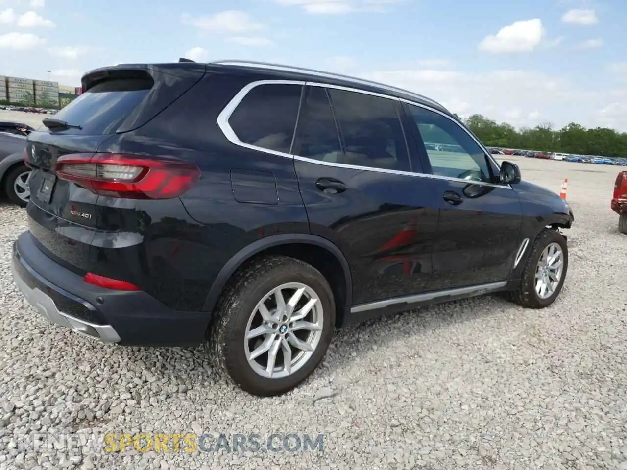 3 Photograph of a damaged car 5UXCR6C08P9N88333 BMW X5 2023