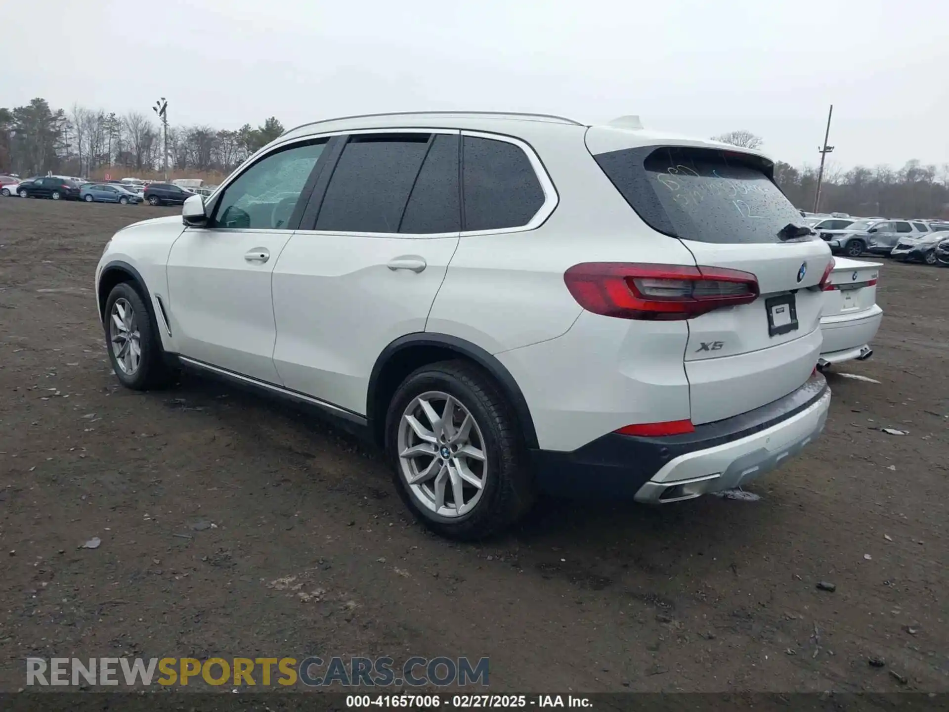 3 fotografías del automóvil dañado 5UXCR6C08P9P06767 BMW X5 2023