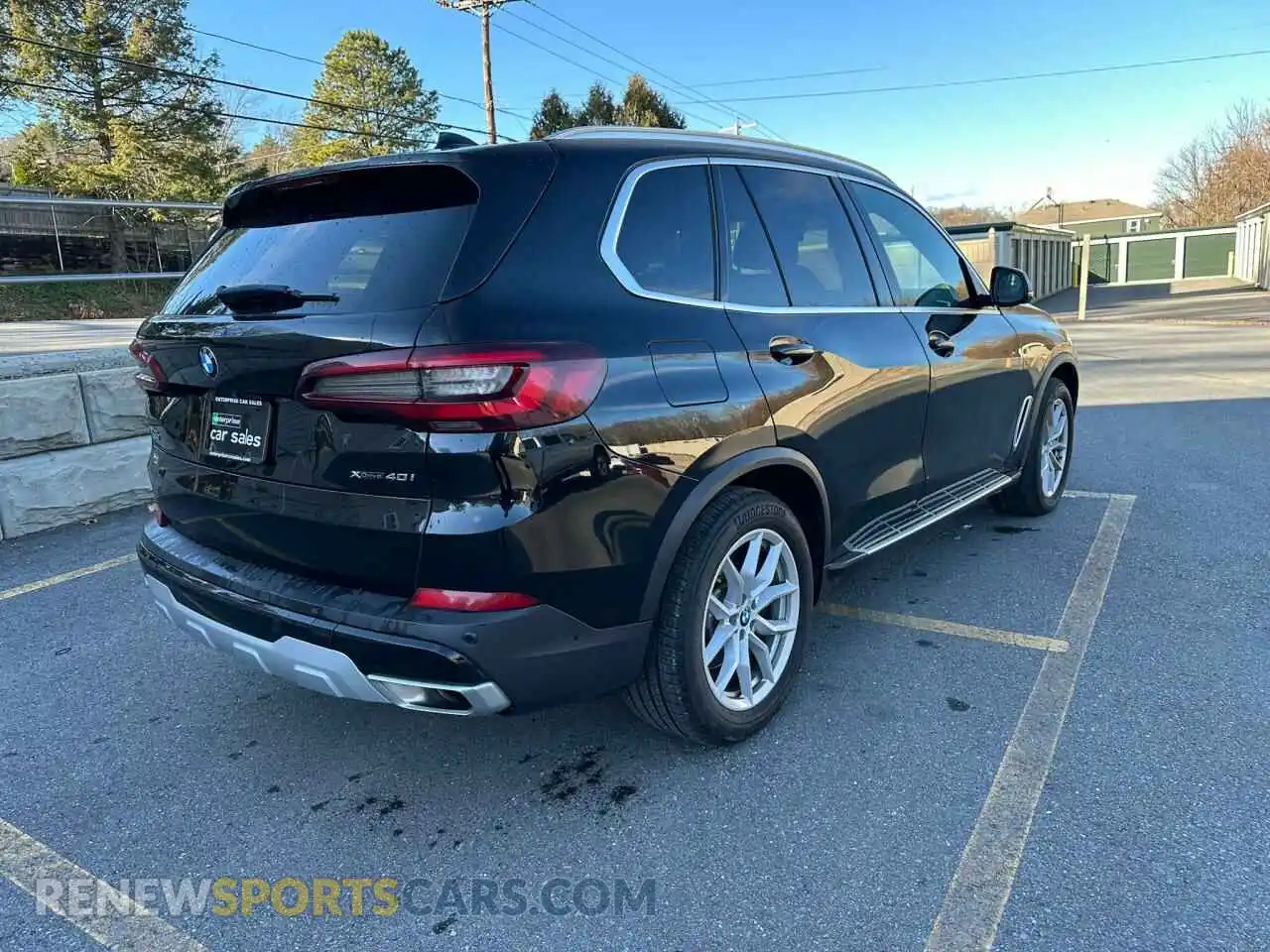 3 Photograph of a damaged car 5UXCR6C08P9P31149 BMW X5 2023