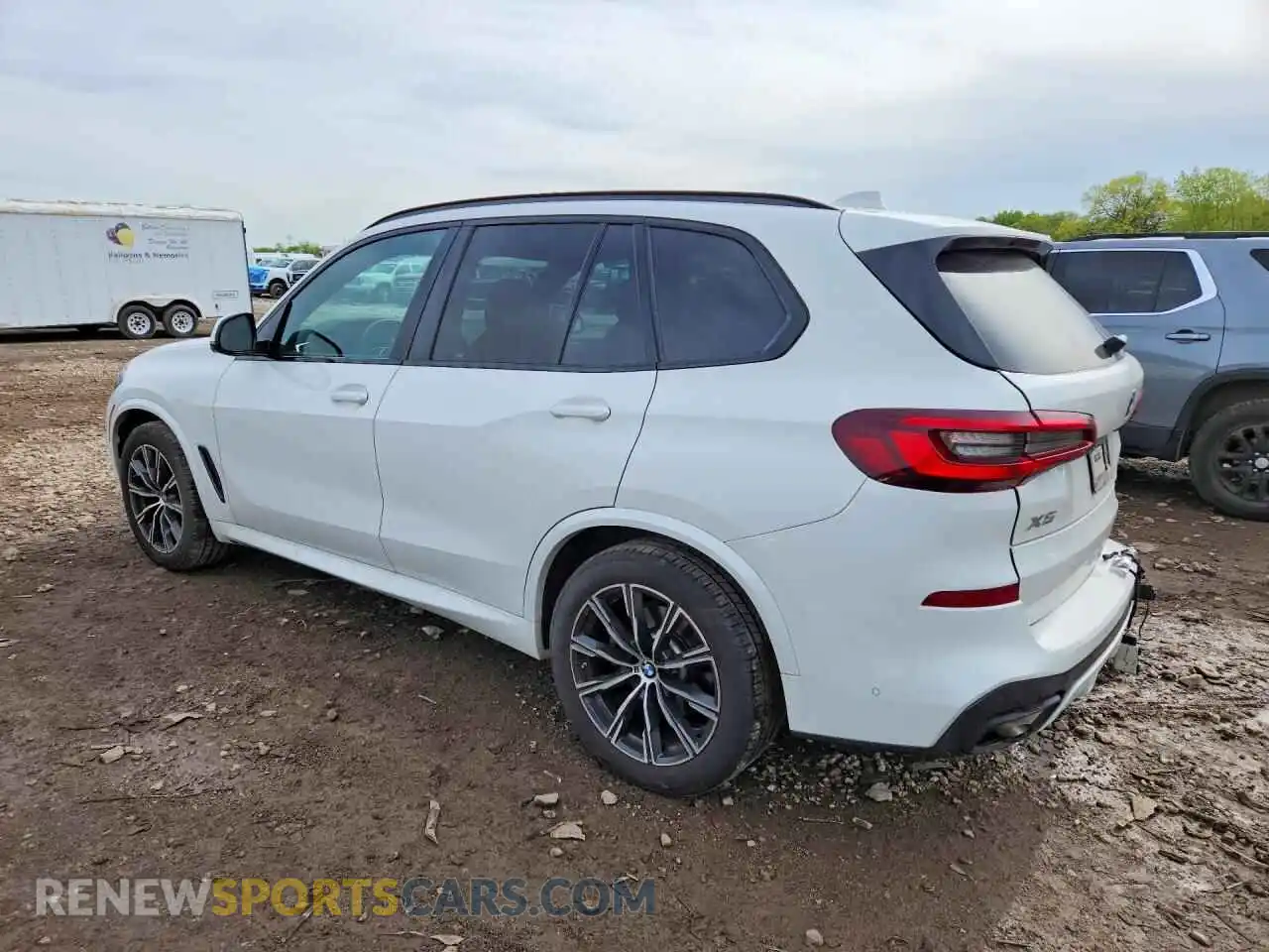 2 Photograph of a damaged car 5UXCR6C08P9R35207 BMW X5 2023