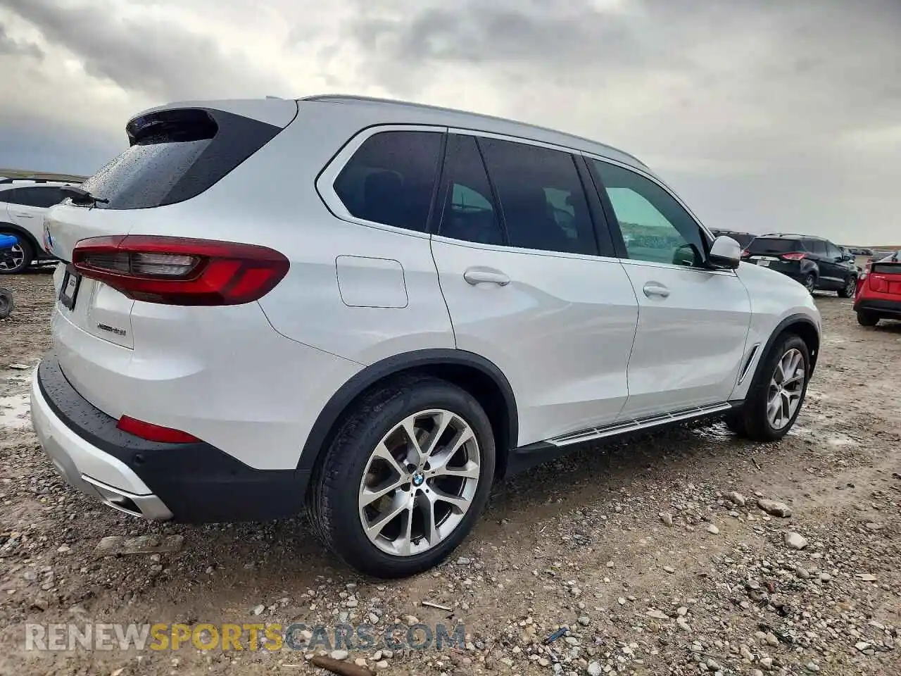 3 fotografías del automóvil dañado 5UXCR6C09P9N74988 BMW X5 2023