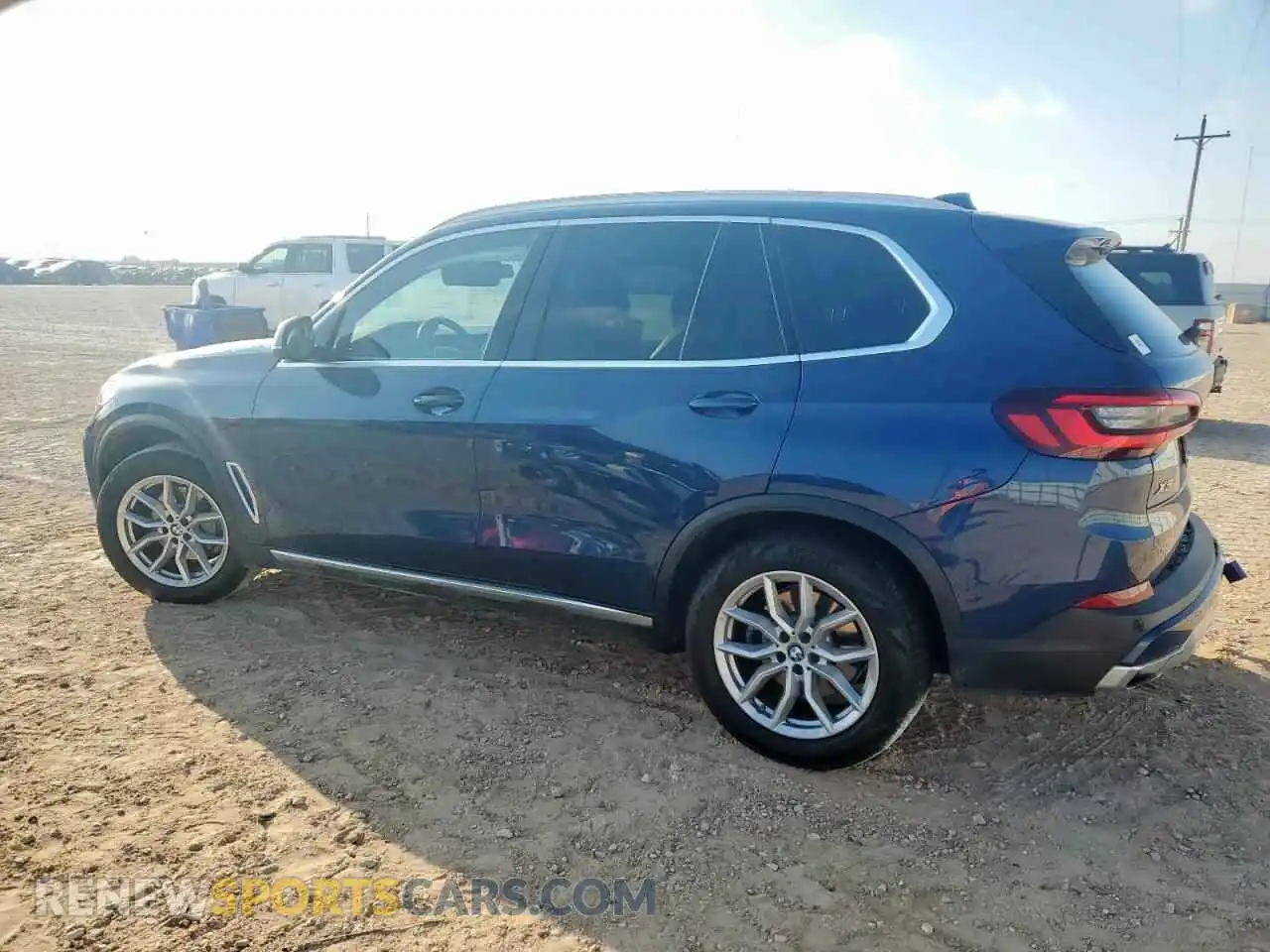 2 Photograph of a damaged car 5UXCR6C09P9P32780 BMW X5 2023
