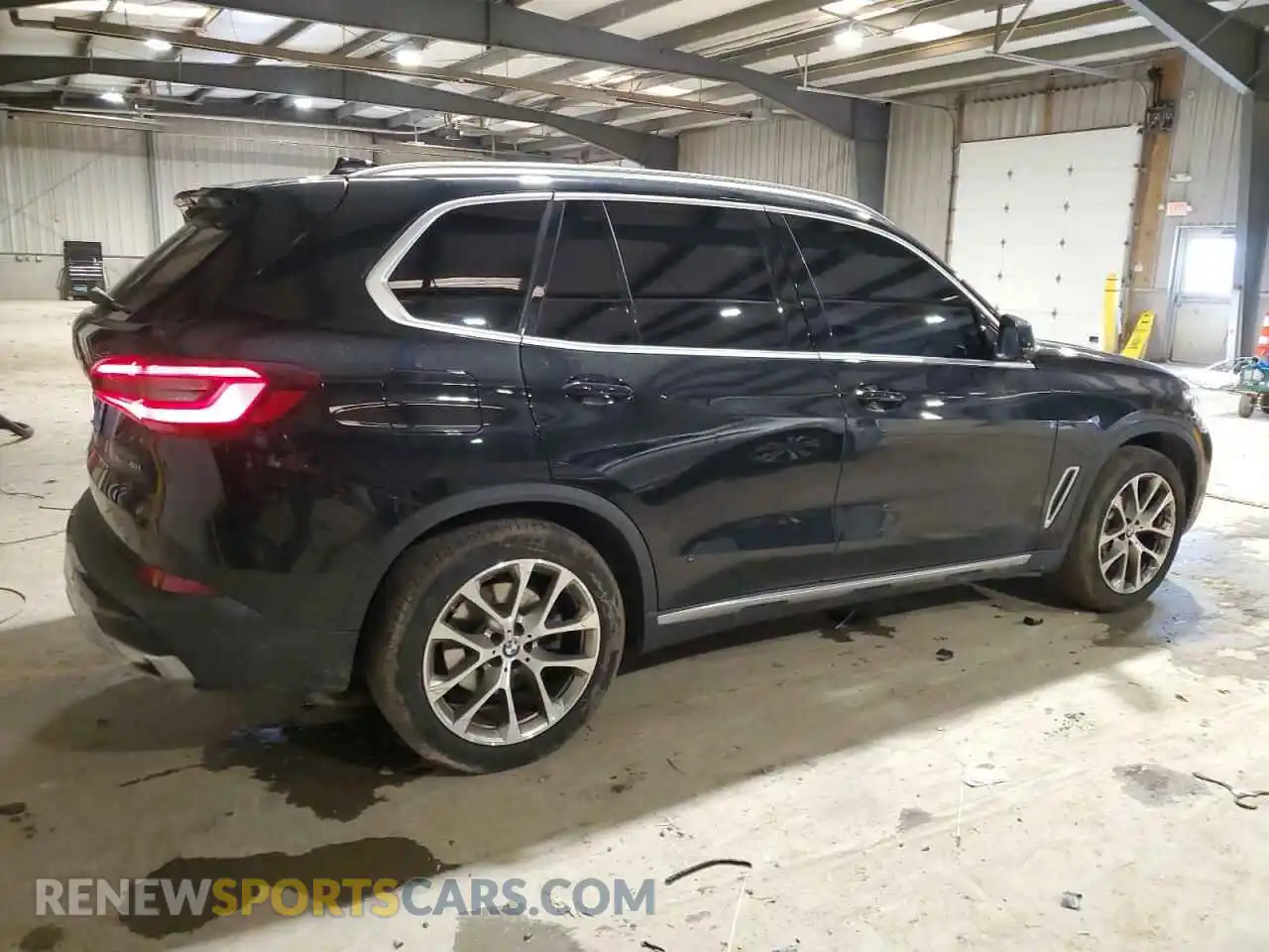 3 Photograph of a damaged car 5UXCR6C09P9P64998 BMW X5 2023