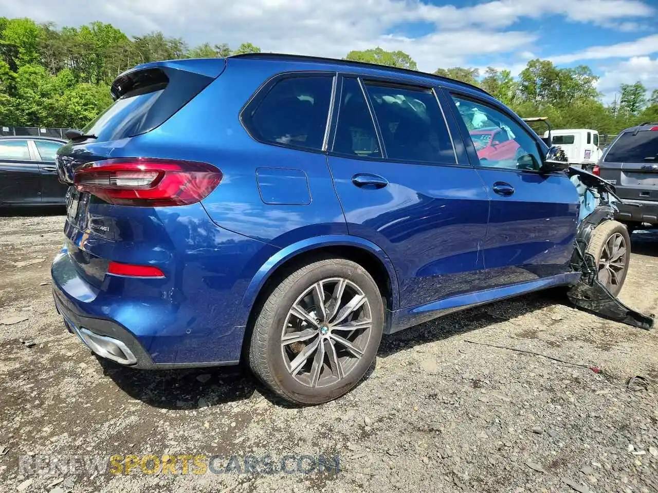 3 Photograph of a damaged car 5UXCR6C09P9R05956 BMW X5 2023